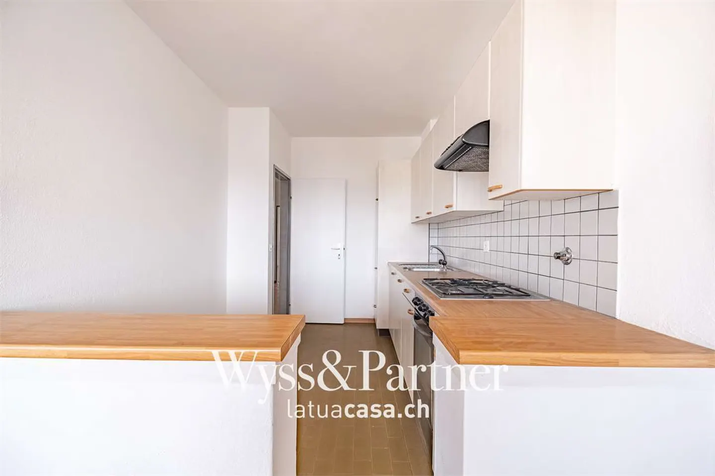 Chiasso - spacious 3.5 room apartment for rent - Photo 2 of 10
