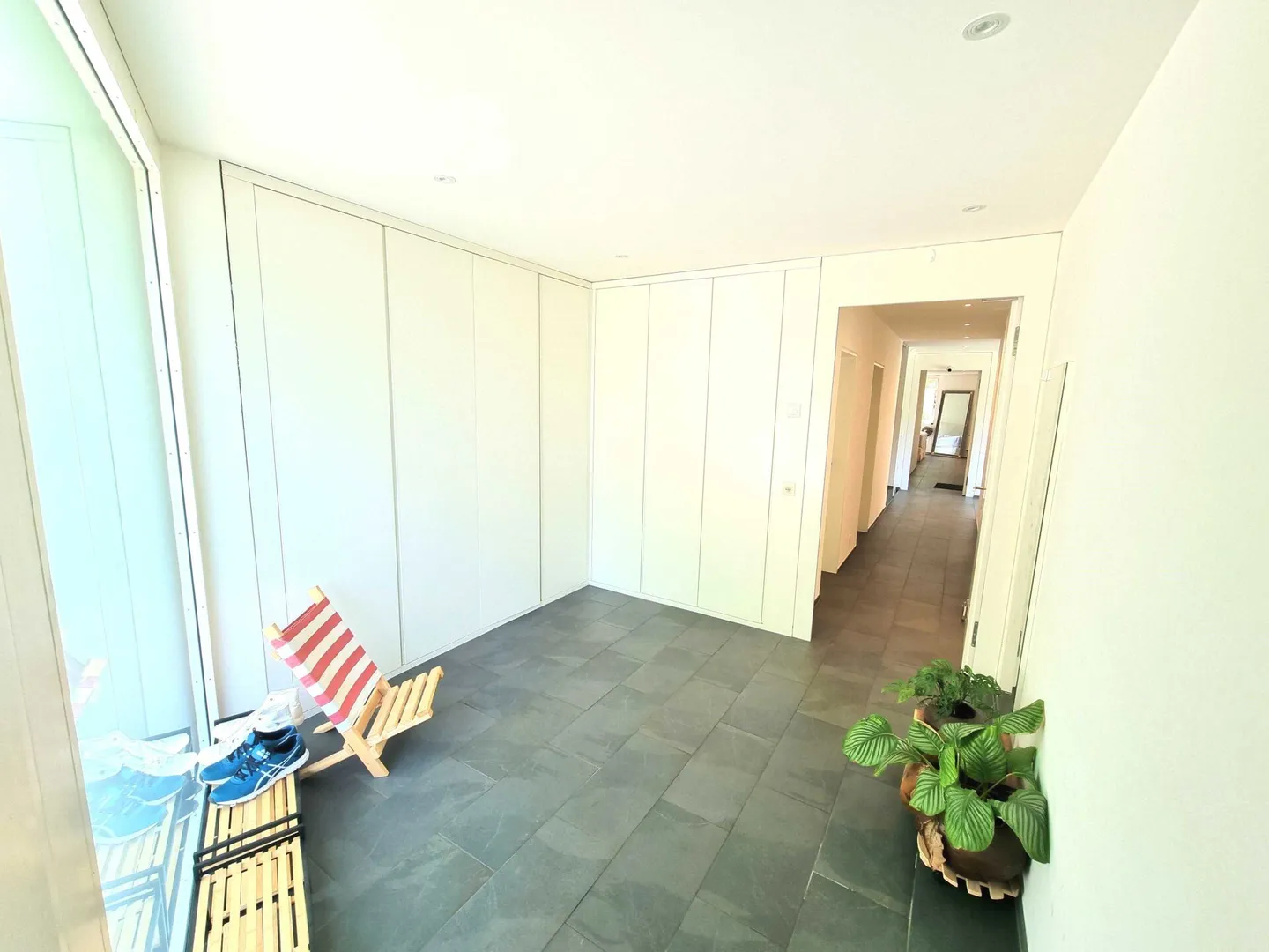 Villa architettonica moderna con piscina! - Foto 27 di 30