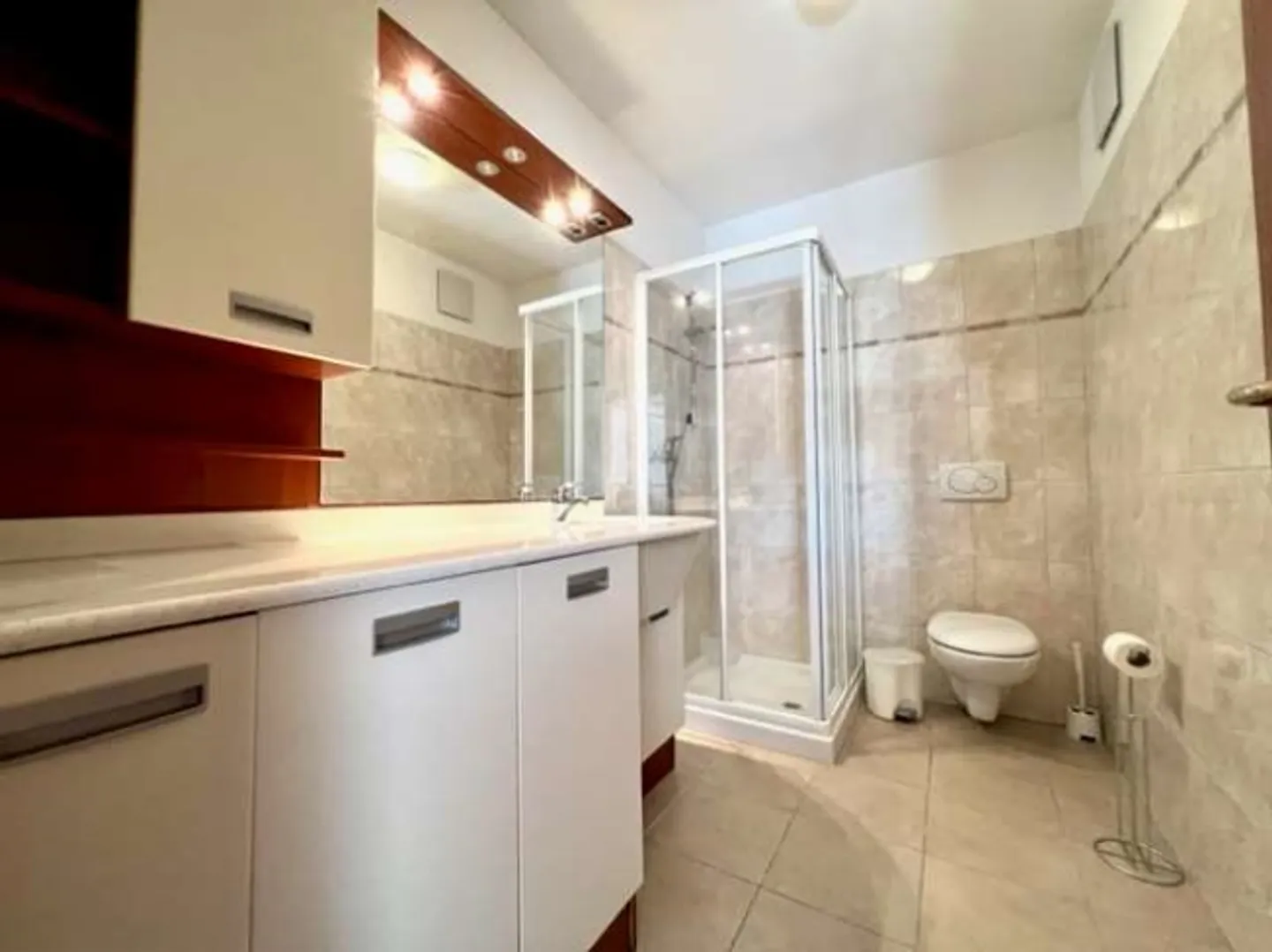 Elegante 3,5 Zimmer-Wohnung mit Seeblick - Foto 14 von 20