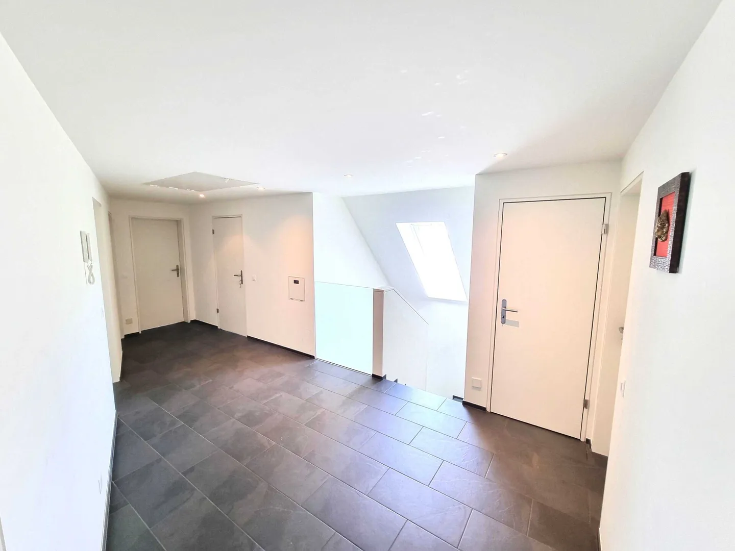 Villa architettonica moderna con piscina! - Foto 23 di 30