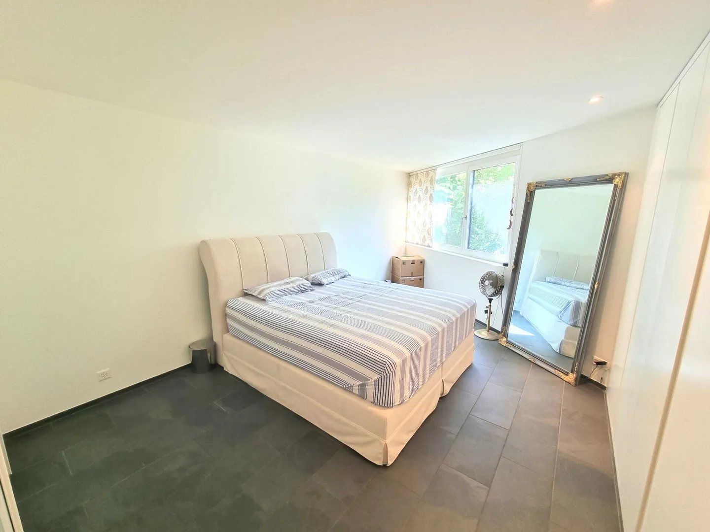 Villa architettonica moderna con piscina! - Foto 26 di 30