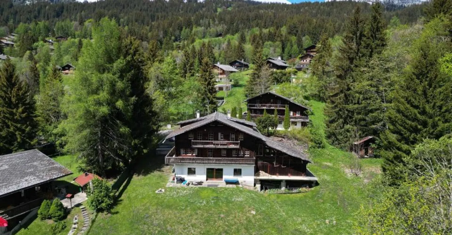 Chalet di montagna autentico con ampia capacità di ospitalità - Foto 1 di 11