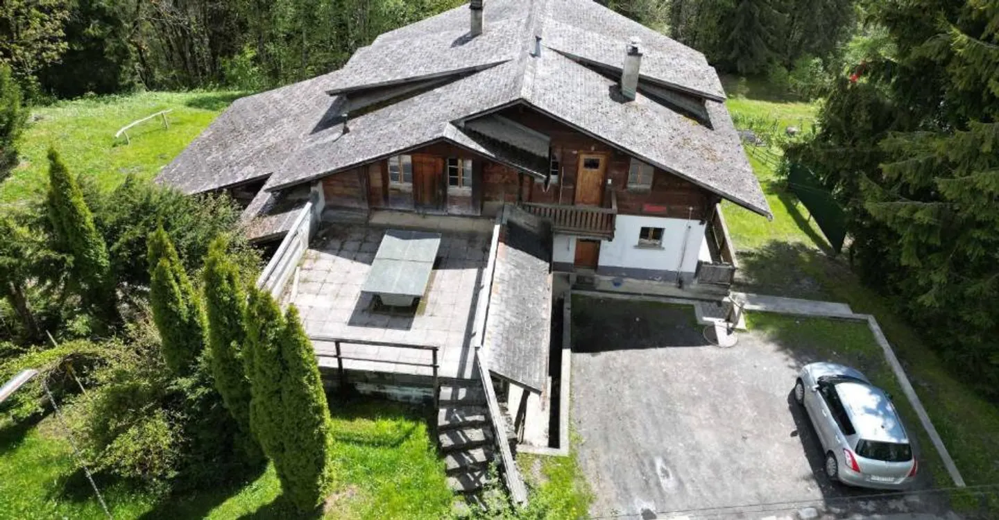 Chalet di montagna autentico con ampia capacità di ospitalità - Foto 2 di 11