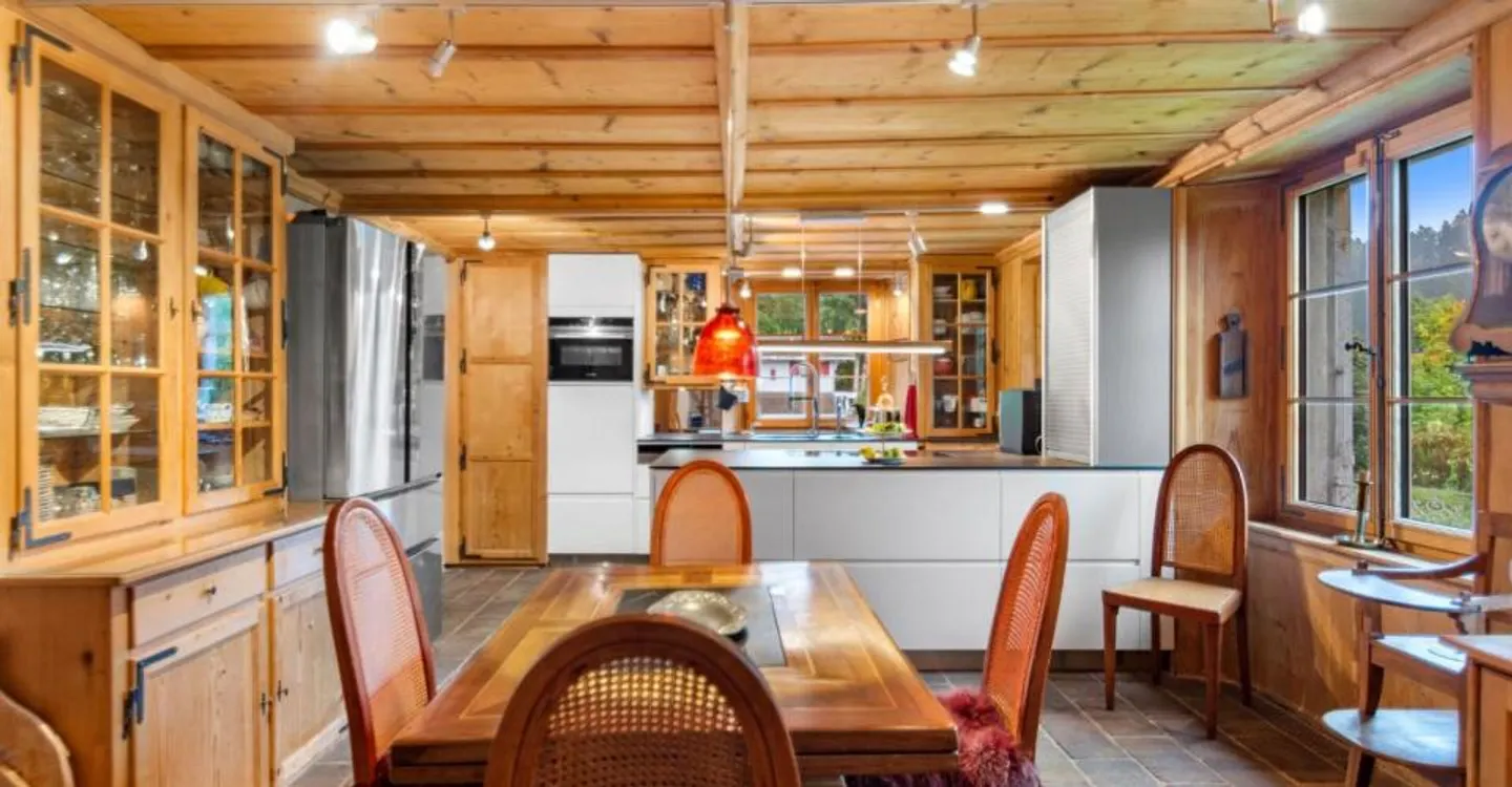 La Chaux-de-Fonds, exceptional accommodation in an estate - Photo 5 of 12