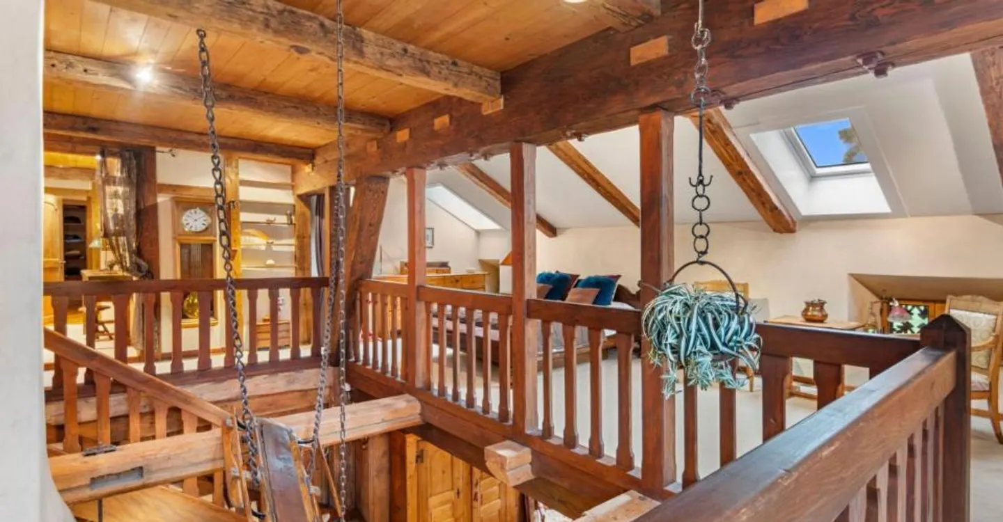La Chaux-de-Fonds, exceptional accommodation in an estate - Photo 10 of 12