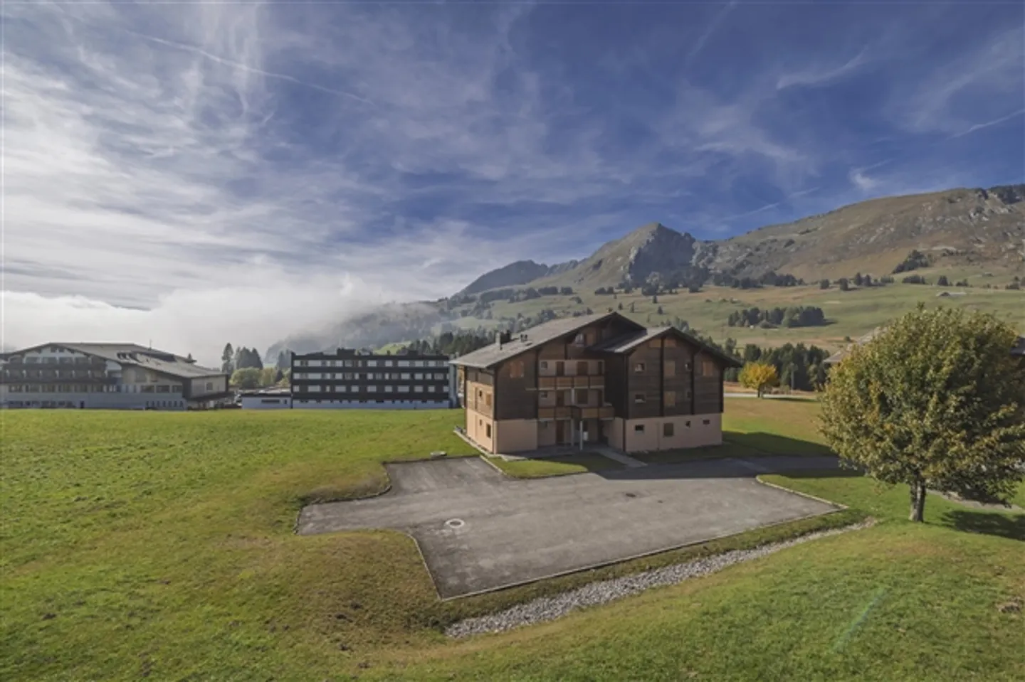 Appartement de vacances au pied de la piste avec balcon et vue magnifique sur les montagnes - Photo 3 sur 12