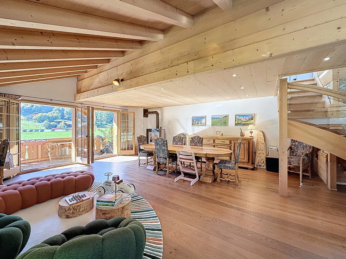 Exceptional apartment in a luxury chalet - Photo 4 of 13