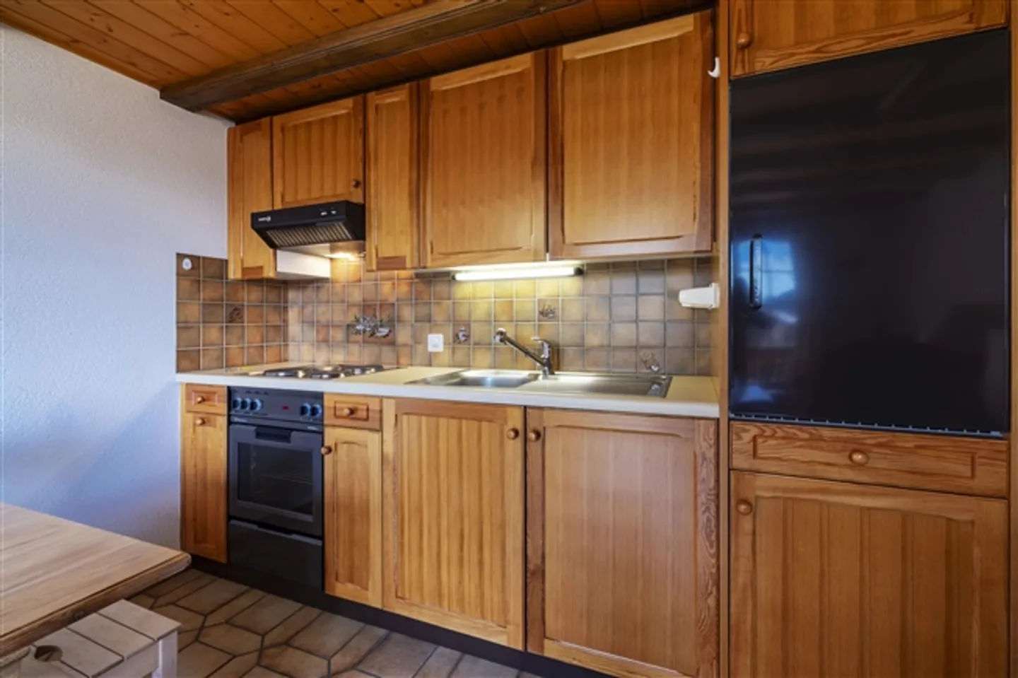 Appartement de vacances au pied de la piste avec balcon et vue magnifique sur les montagnes - Photo 6 sur 12