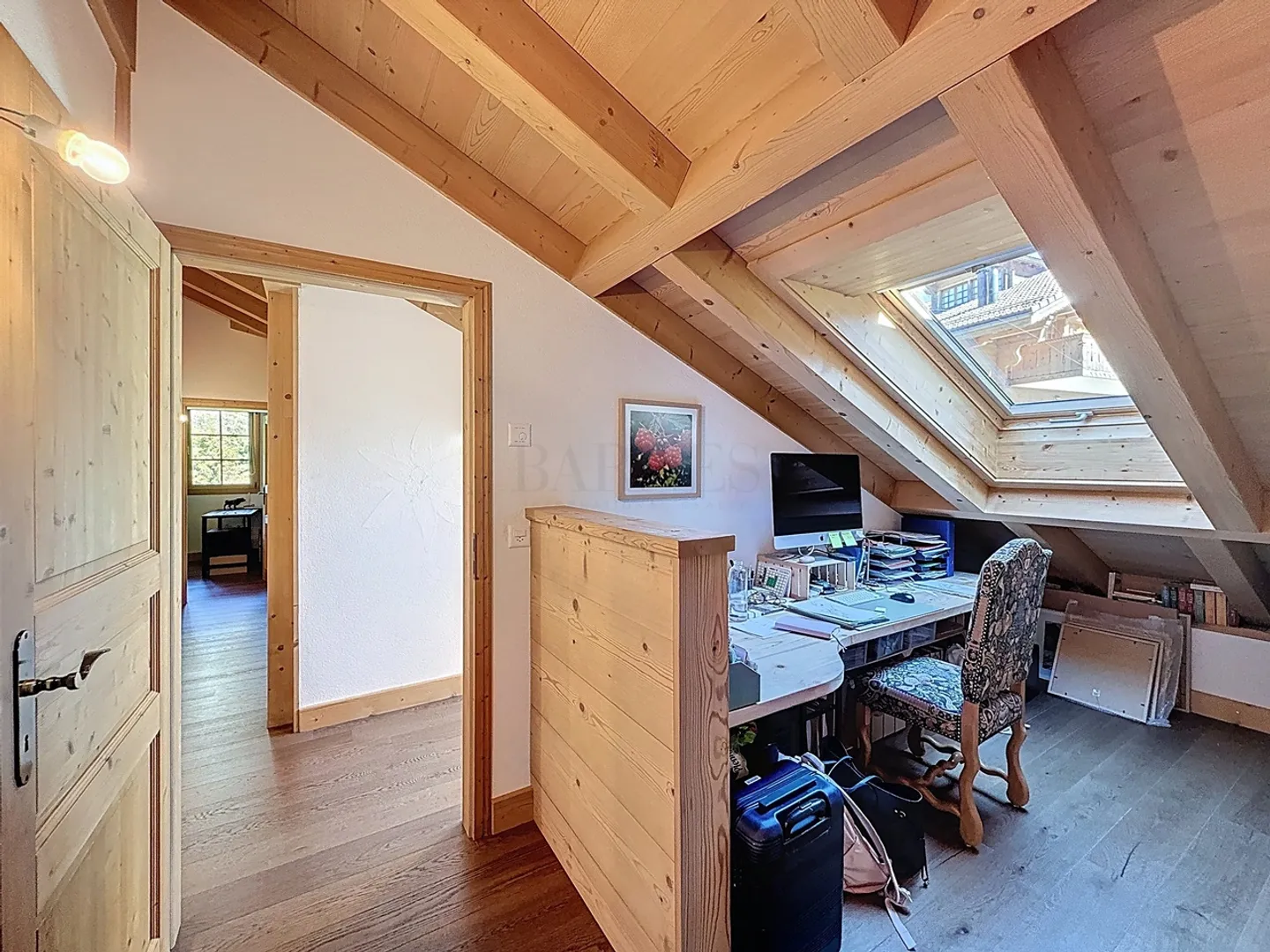 Exceptional apartment in a luxury chalet - Photo 6 of 13