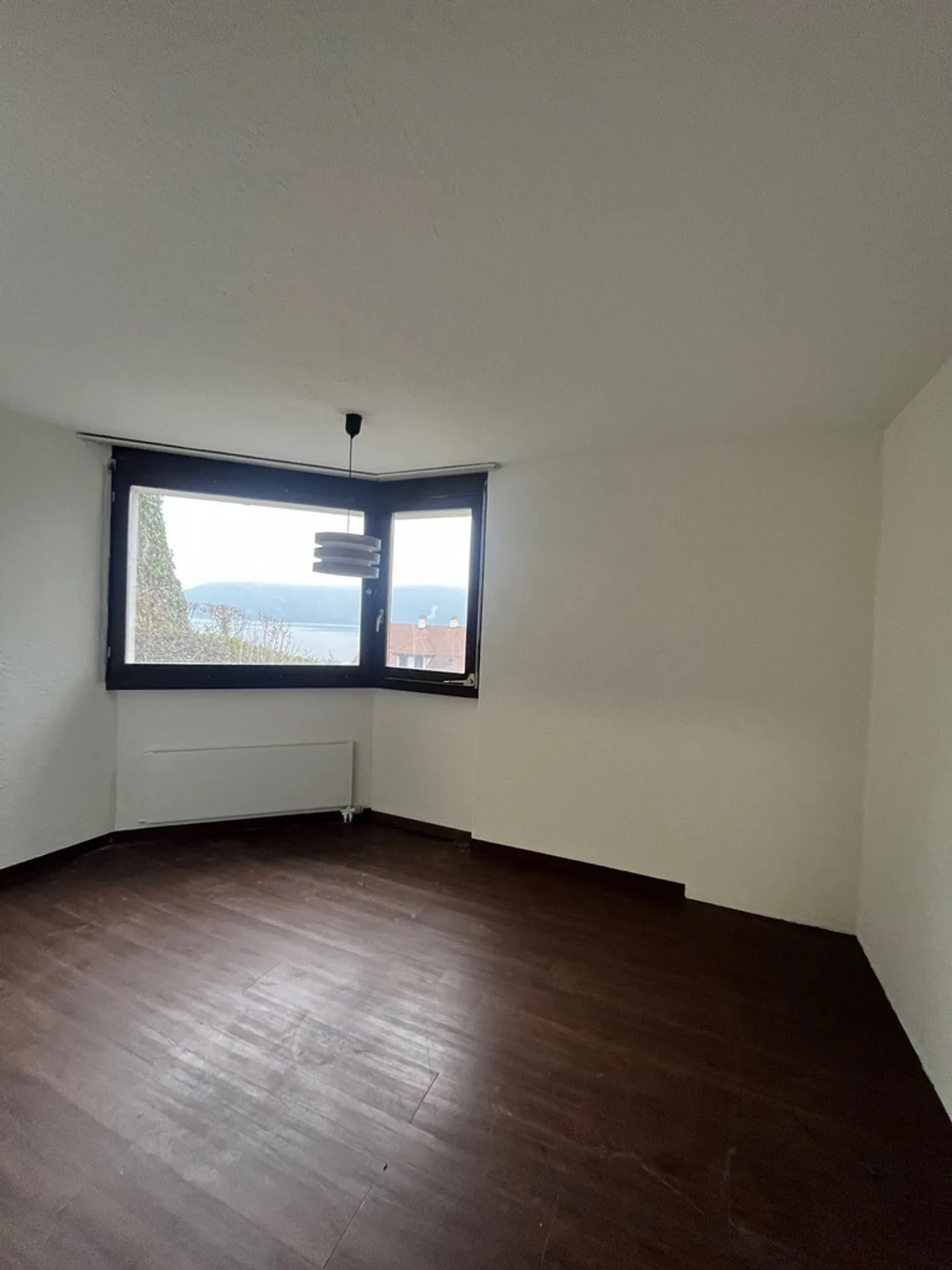 Casa indipendente con giardino generoso a Weggis - Foto 9 di 12