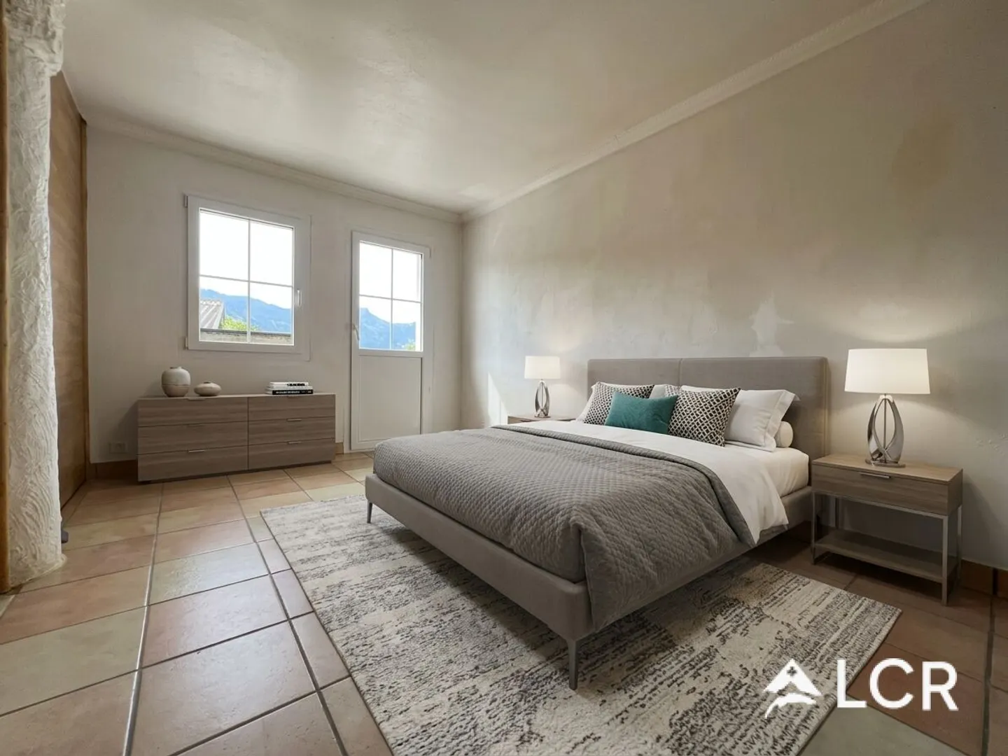 Beautiful atypical apartment in Saviese / 3 bedrooms / 1 bathroom / 1 balcony / 3 parking spaces / 1 shed - Photo 2 of 11