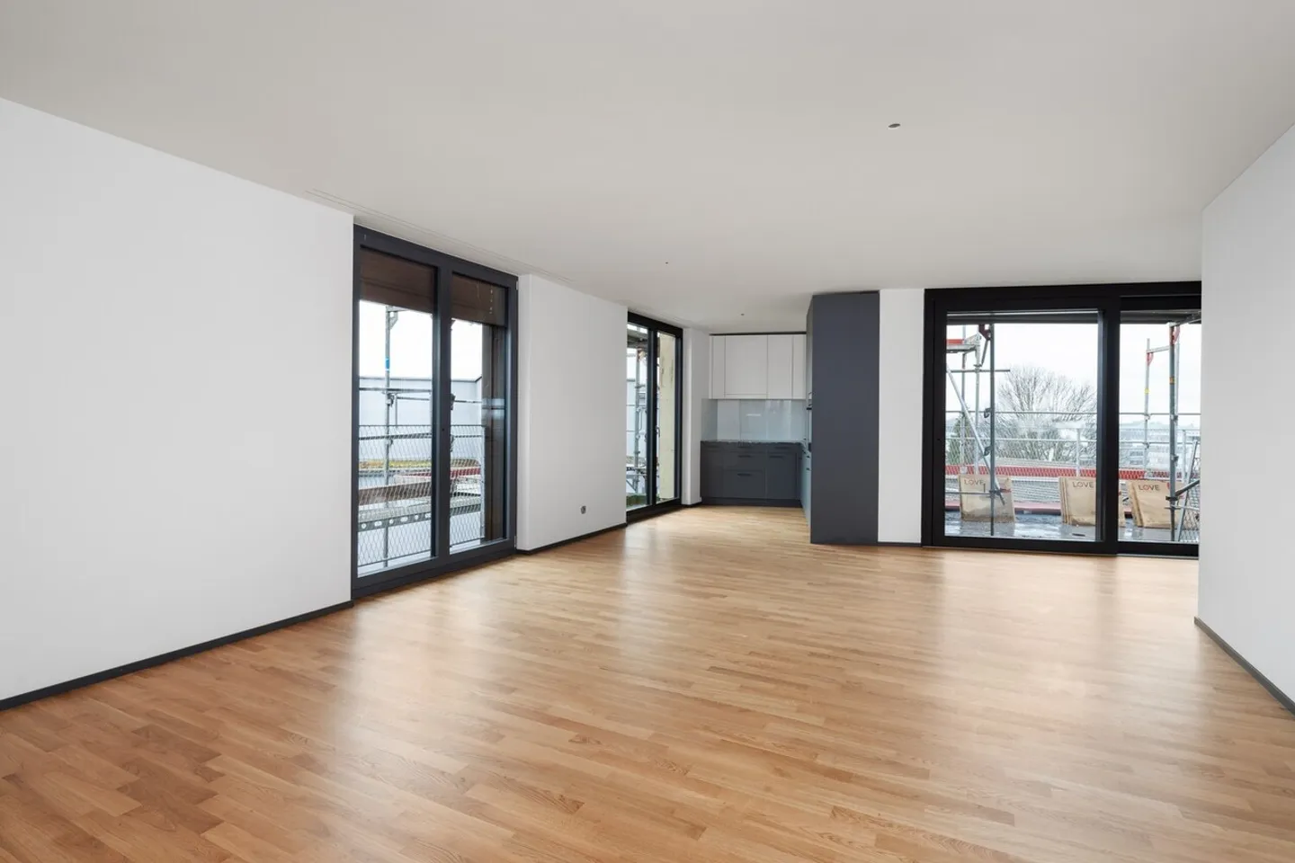 Prima locazione: Accogliente appartamento attico di 3,5 stanze - Foto 1 di 9