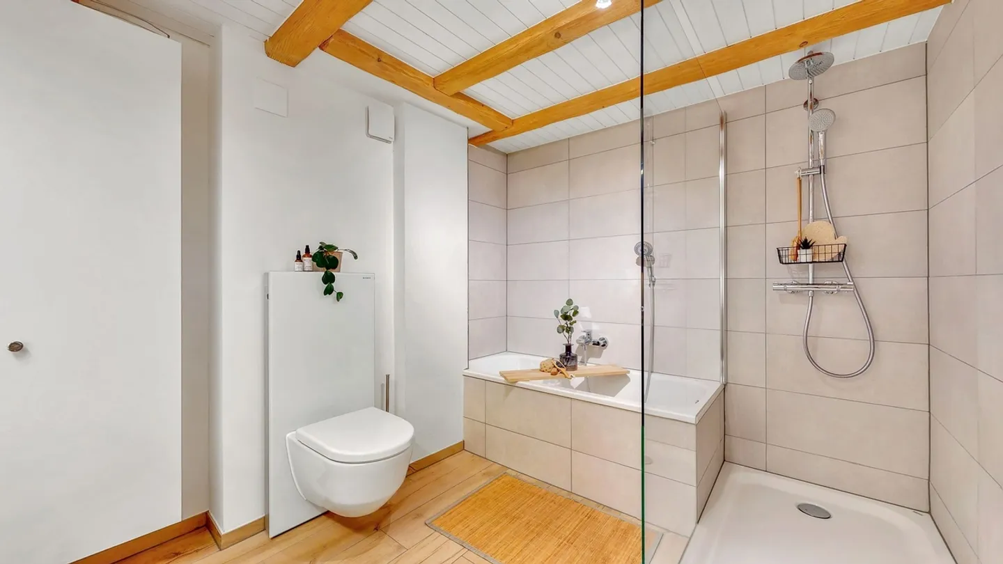 Incantevole Casa Familiare con Casa per Ospiti - Foto 6 di 13