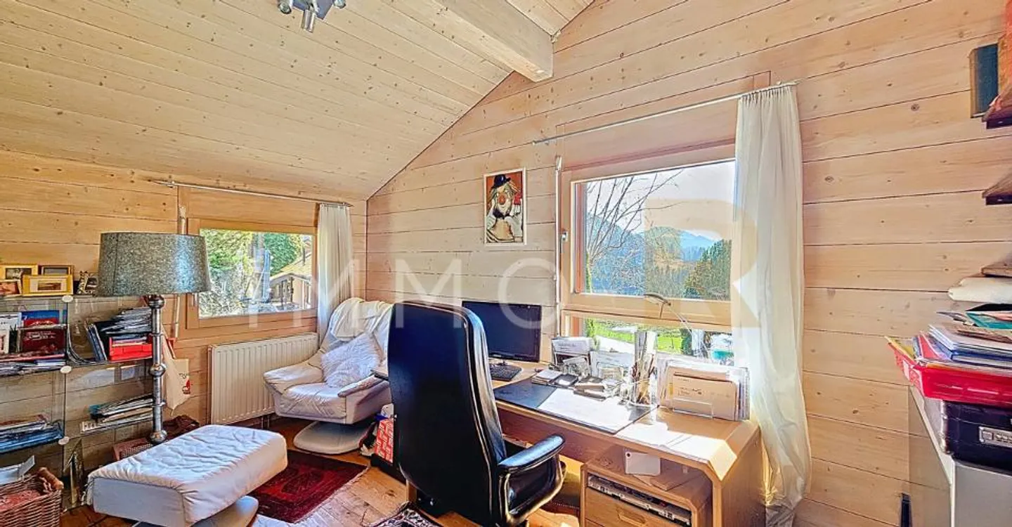 Charmante 5,5-Zimmer-Wohnung in einem Chalet - Foto 9 von 10