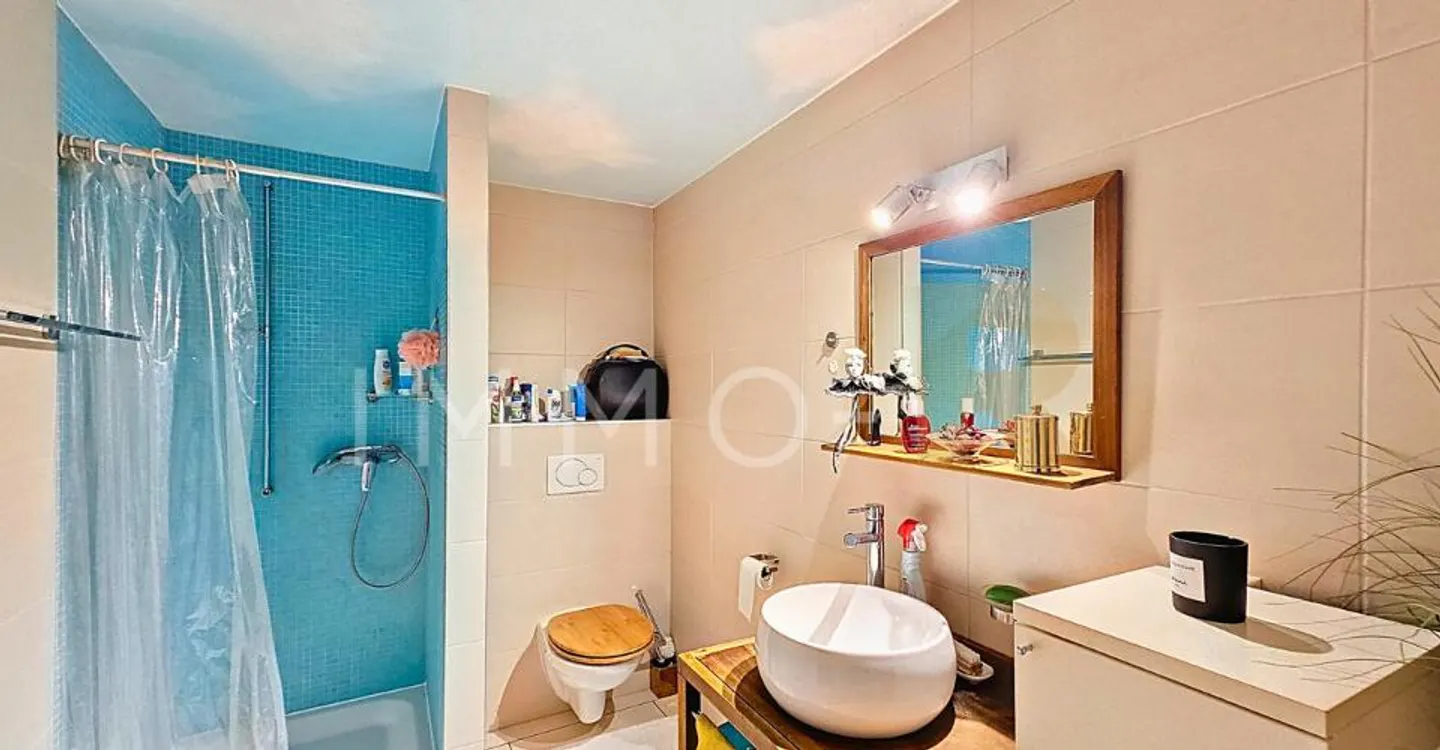Charmante 5,5-Zimmer-Wohnung in einem Chalet - Foto 10 von 10
