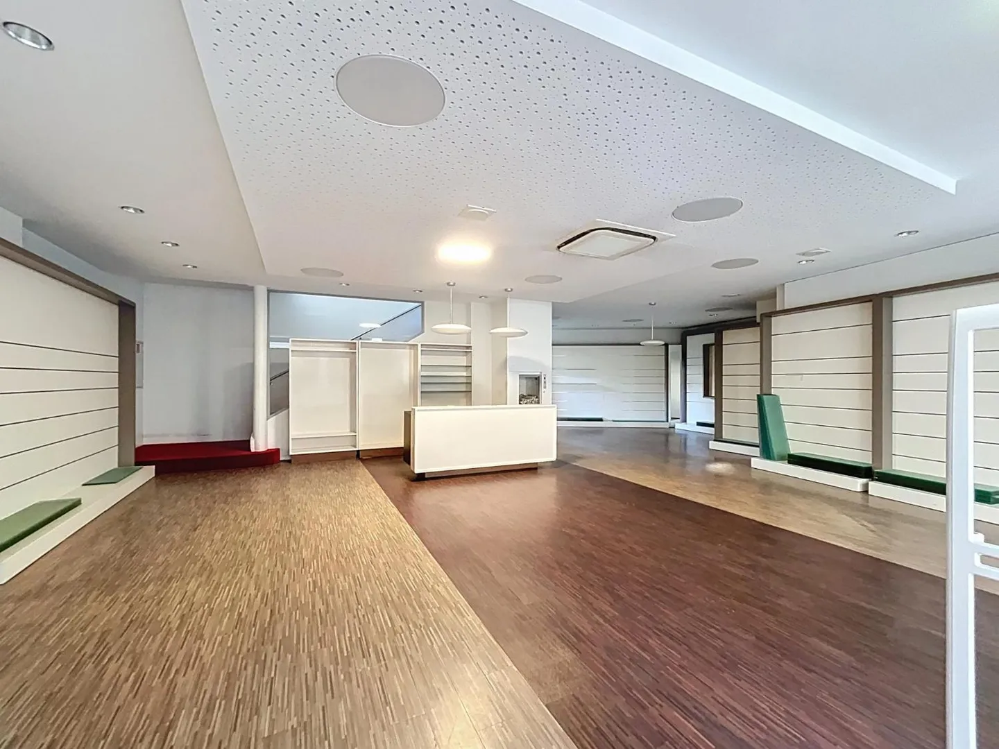 Posizione nel centro di Sion - Grandi spazi modulari - Foto 3 di 13