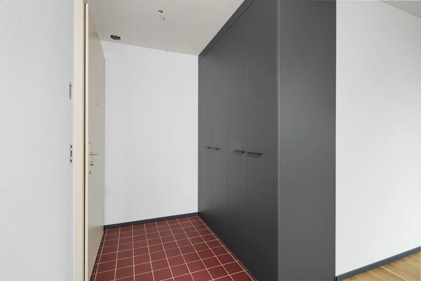 Prima locazione: Accogliente appartamento attico di 3,5 stanze - Foto 7 di 9