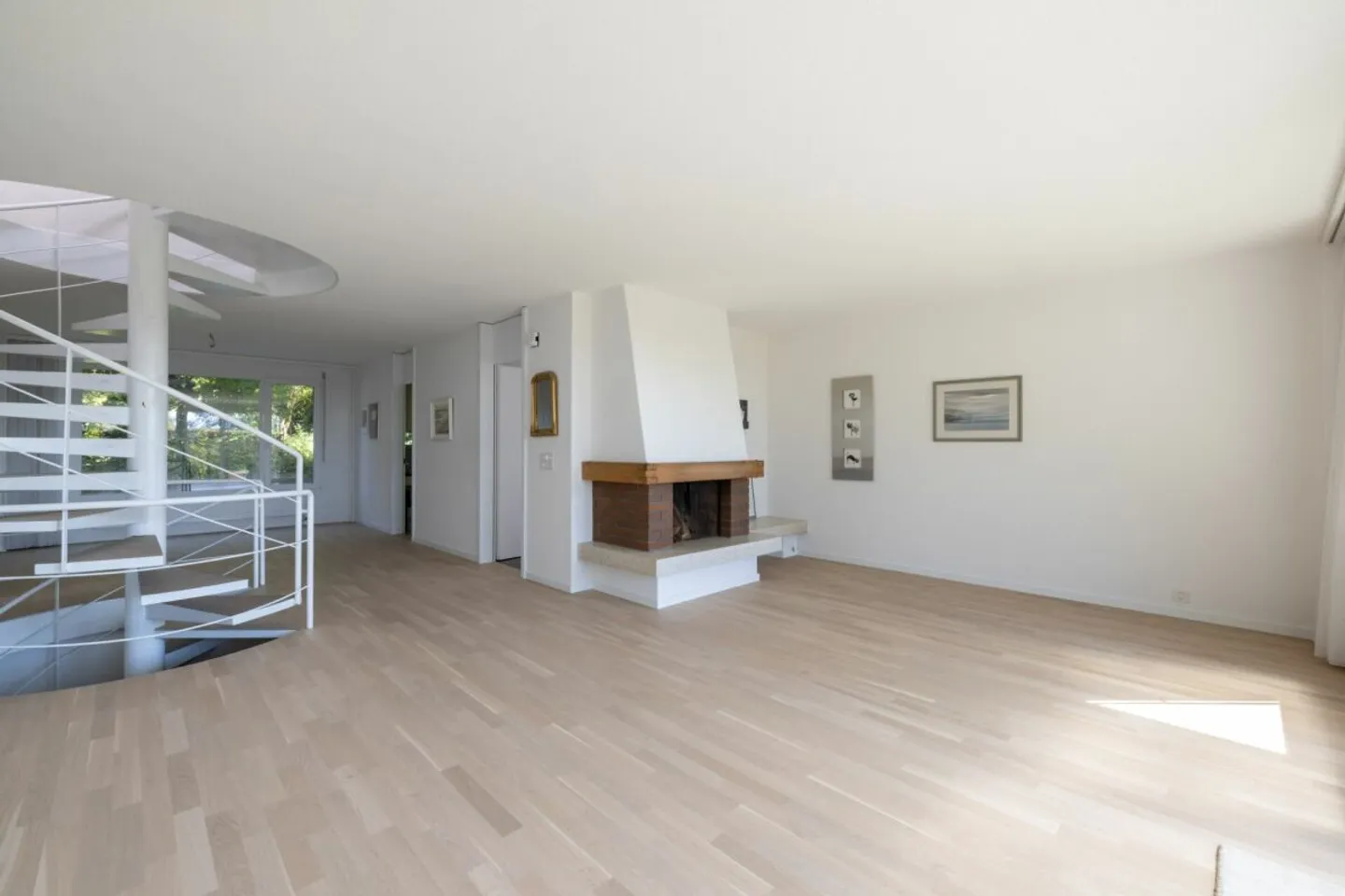 Doppeleinfamilienhaus an ruhiger Lage in Bolligen - Foto 4 von 12