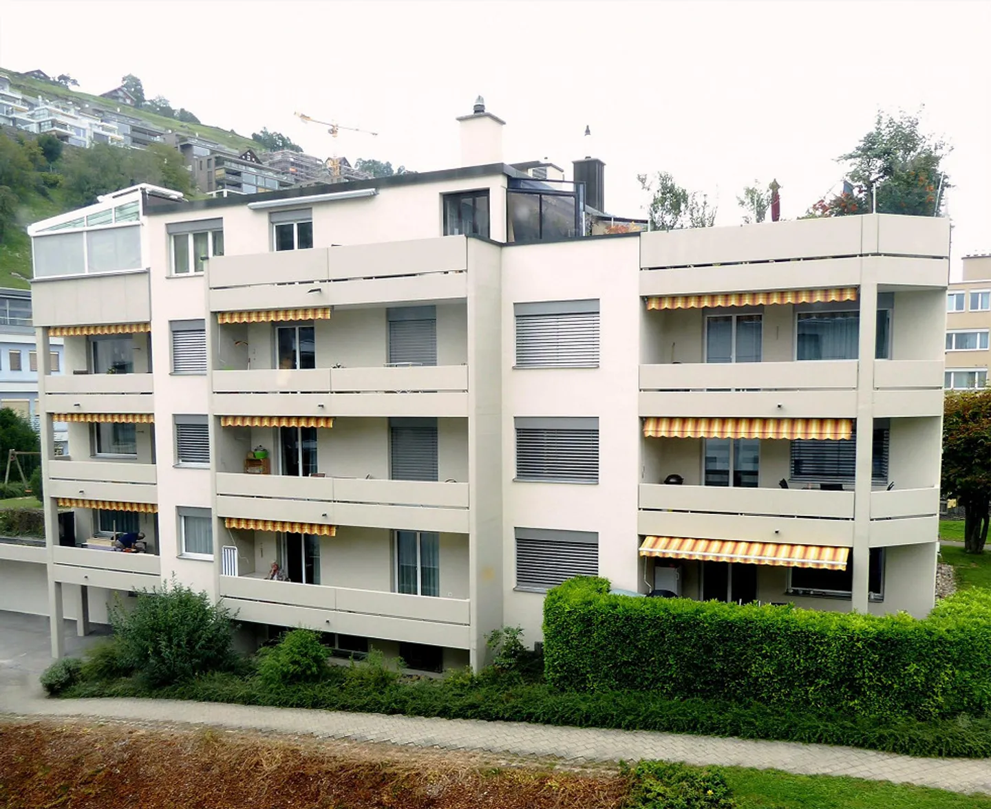 3.5 Room Apartment, Renovated, Central, Sunny, Quiet Location - Photo 1 of 9