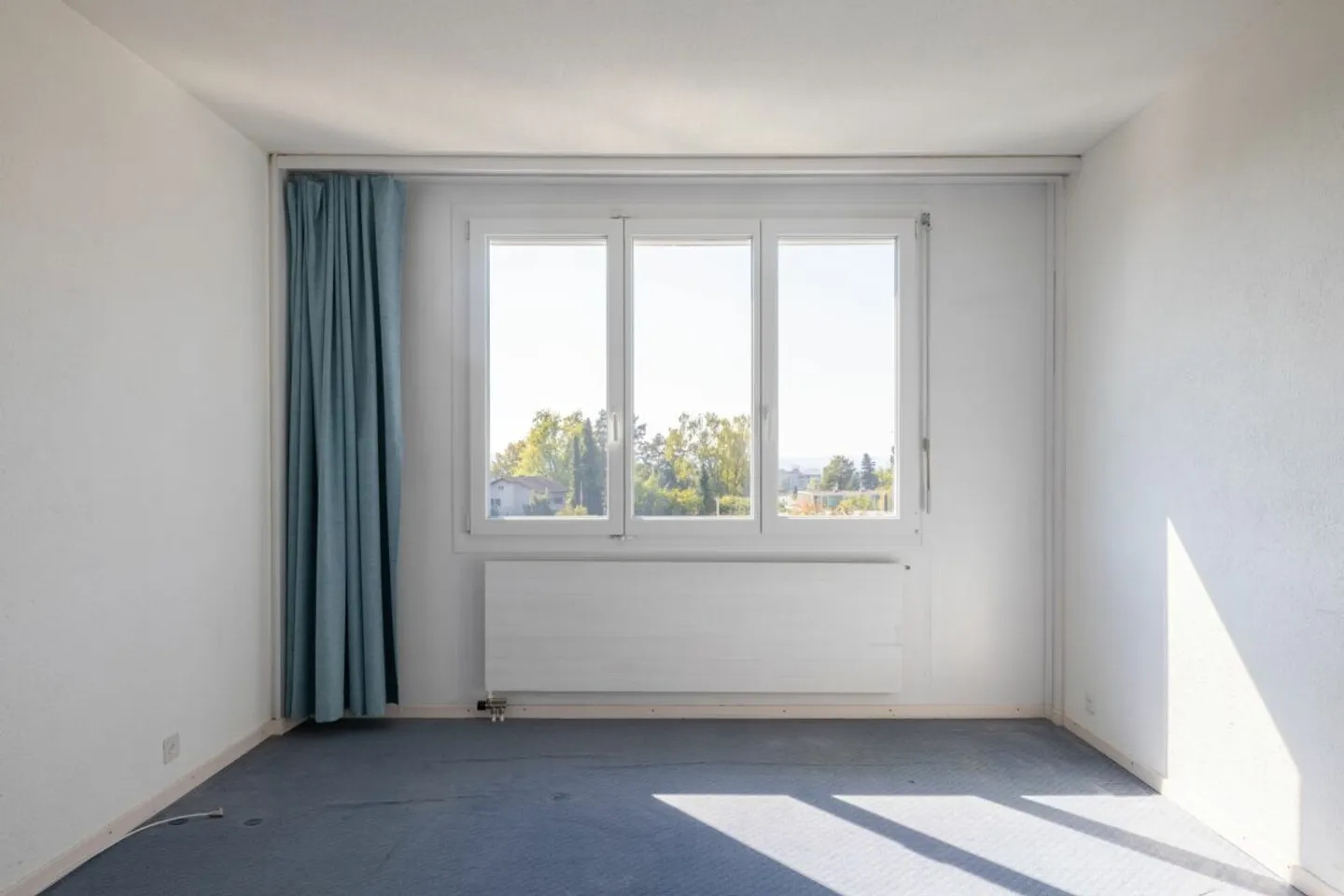 Doppeleinfamilienhaus an ruhiger Lage in Bolligen - Foto 9 von 12