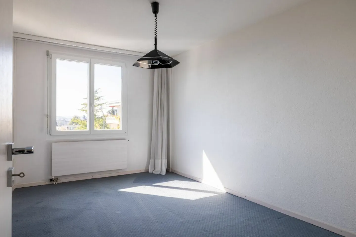 Doppeleinfamilienhaus an ruhiger Lage in Bolligen - Foto 10 von 12