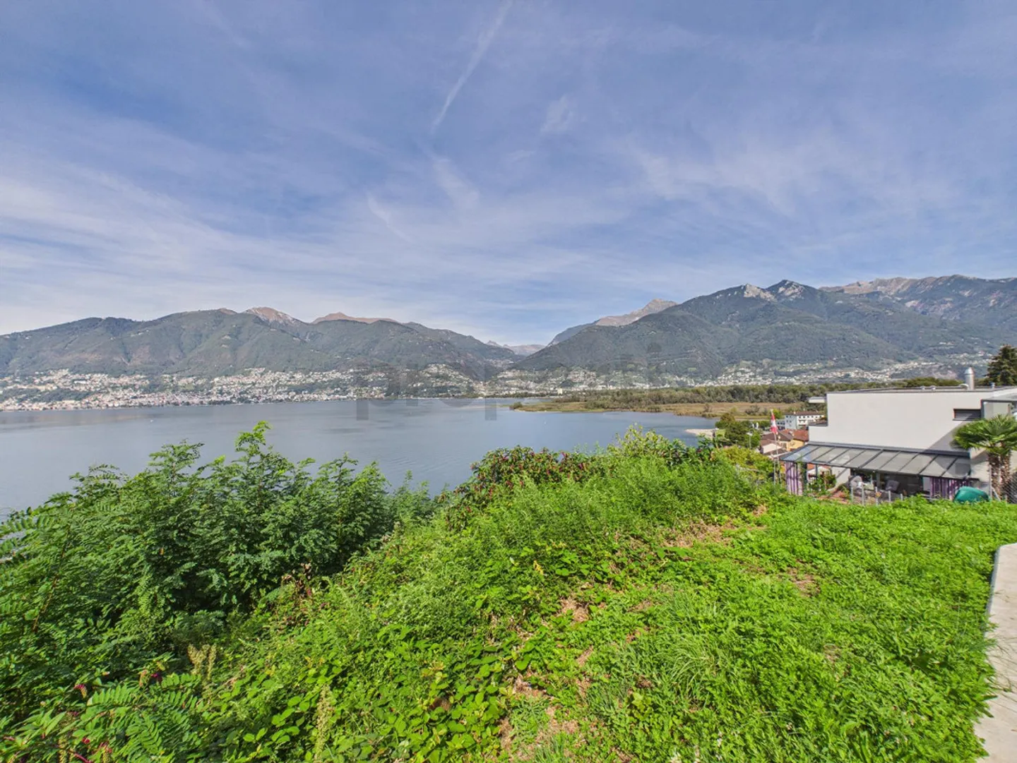 Exklusives Baugrundstück mit Seeblick - Foto 2 von 19