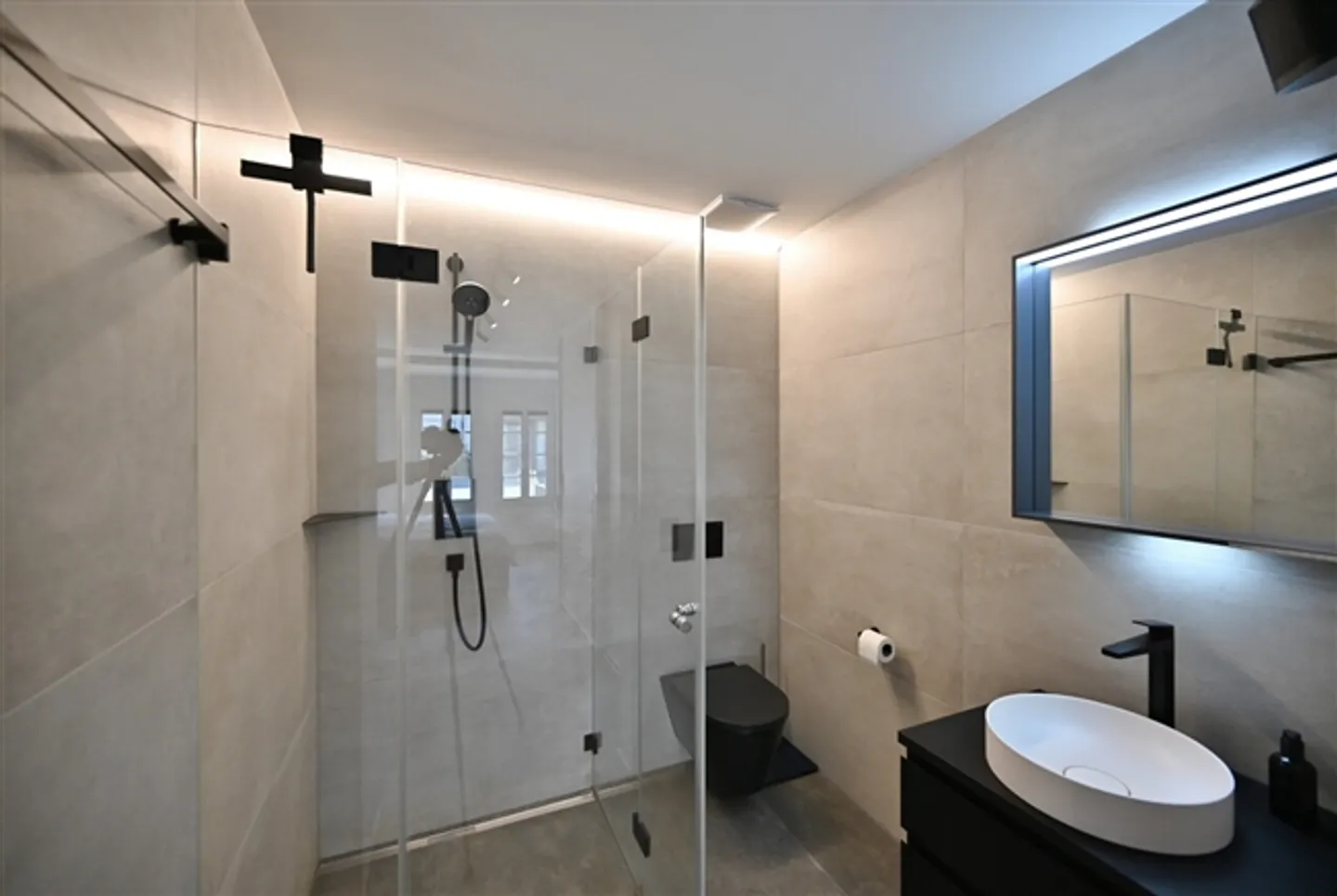 «IM HERZEN VON MUTTENZ - GARTENWOHNUNG DER BESONDEREN ART» - Foto 8 von 10