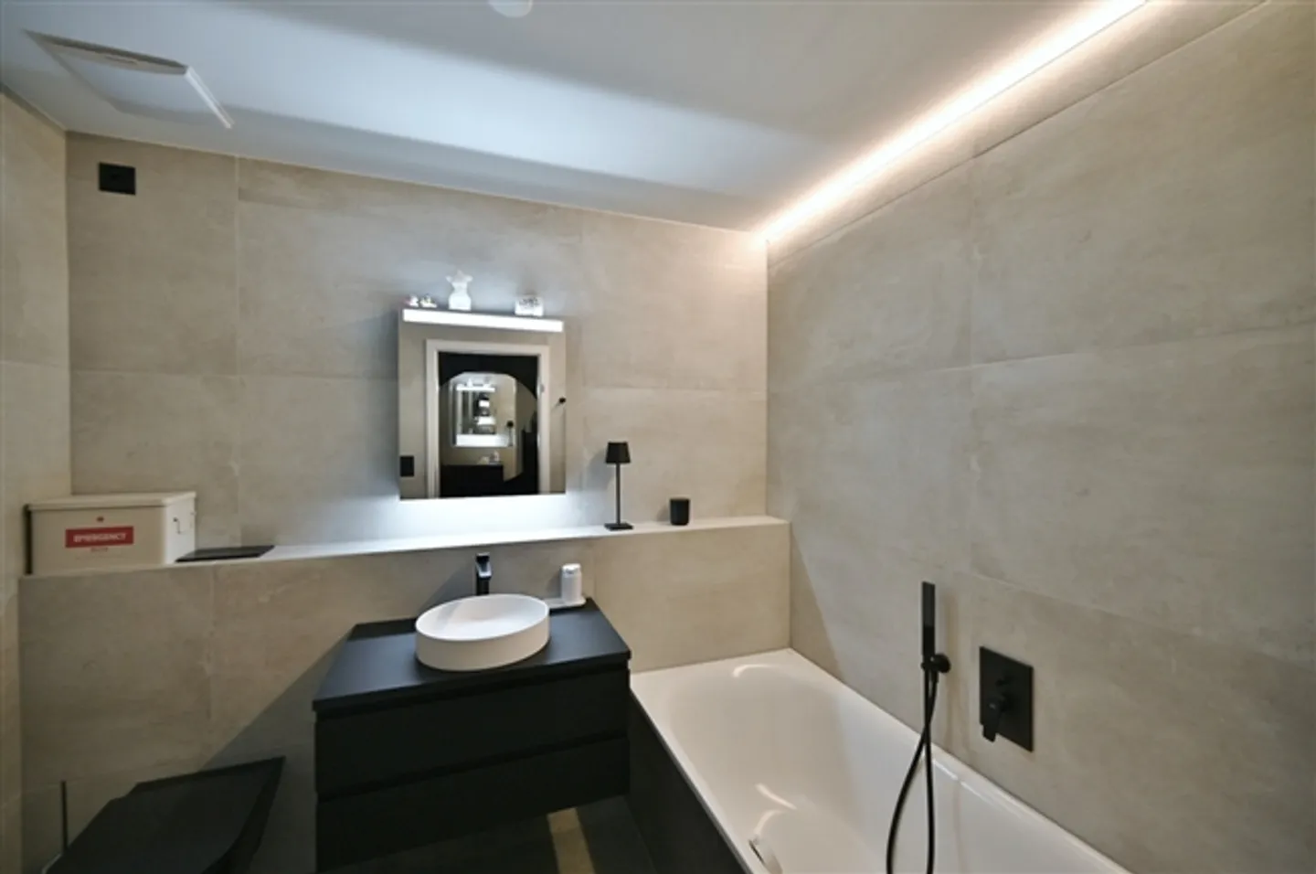 «IM HERZEN VON MUTTENZ - GARTENWOHNUNG DER BESONDEREN ART» - Foto 10 von 10