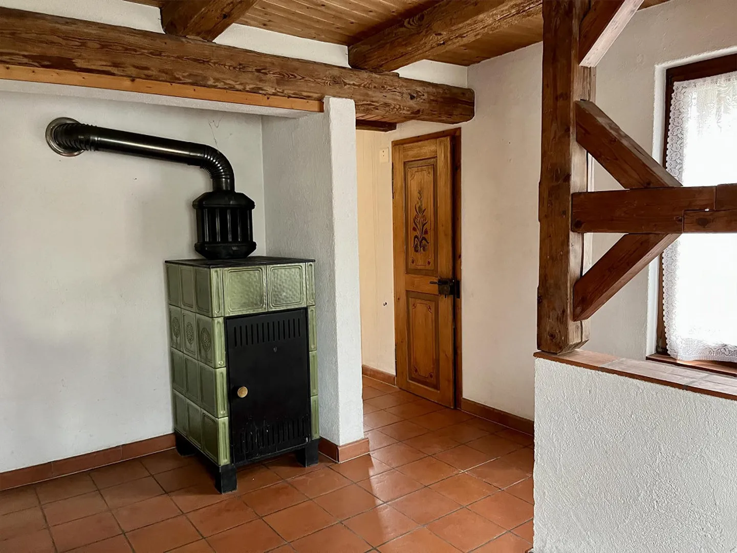 Maison résidentielle historique avec un grand potentiel d'extension - Photo 3 sur 9