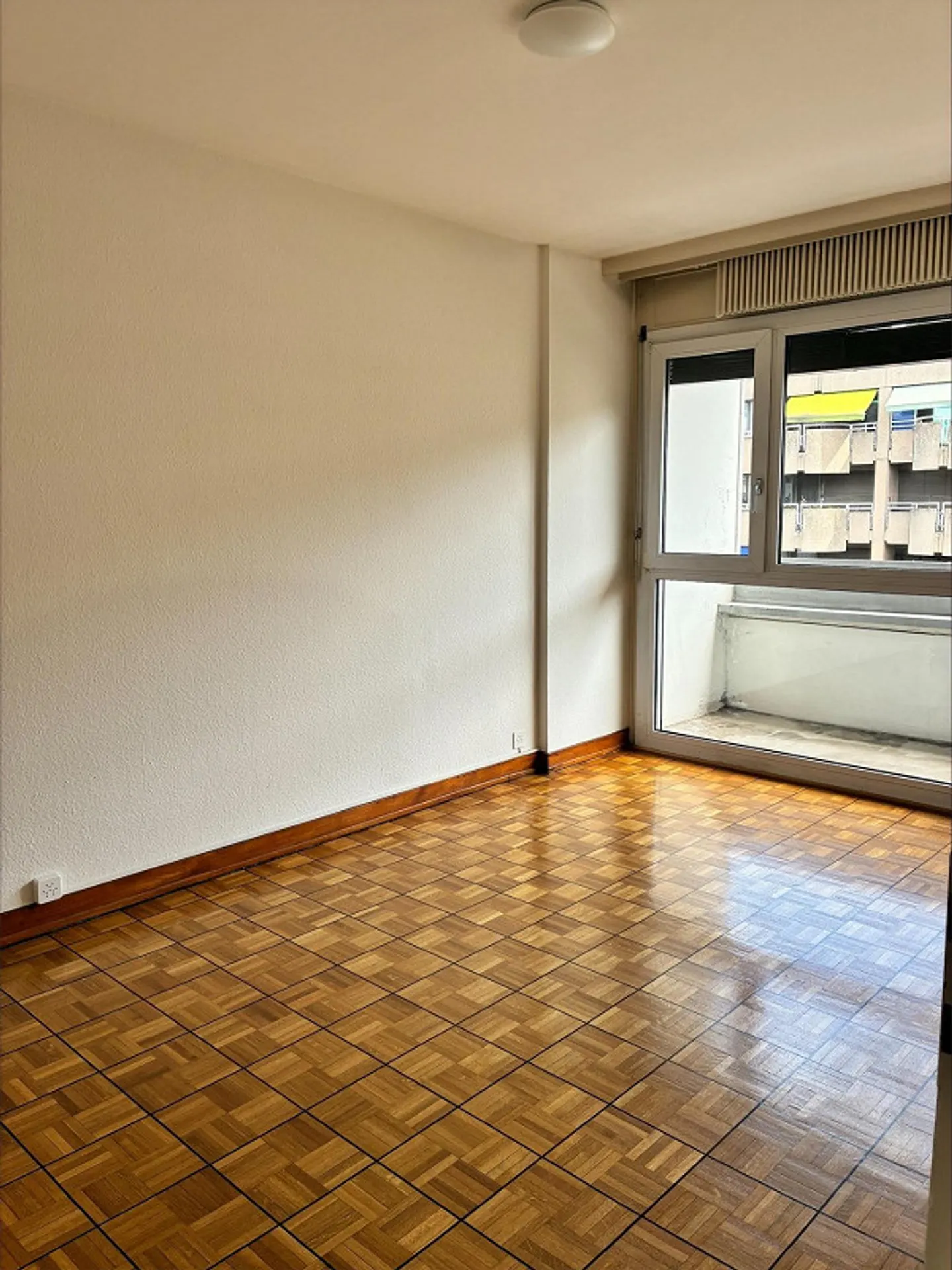 2.5-room apartment in the Champel district - Photo 2 of 6