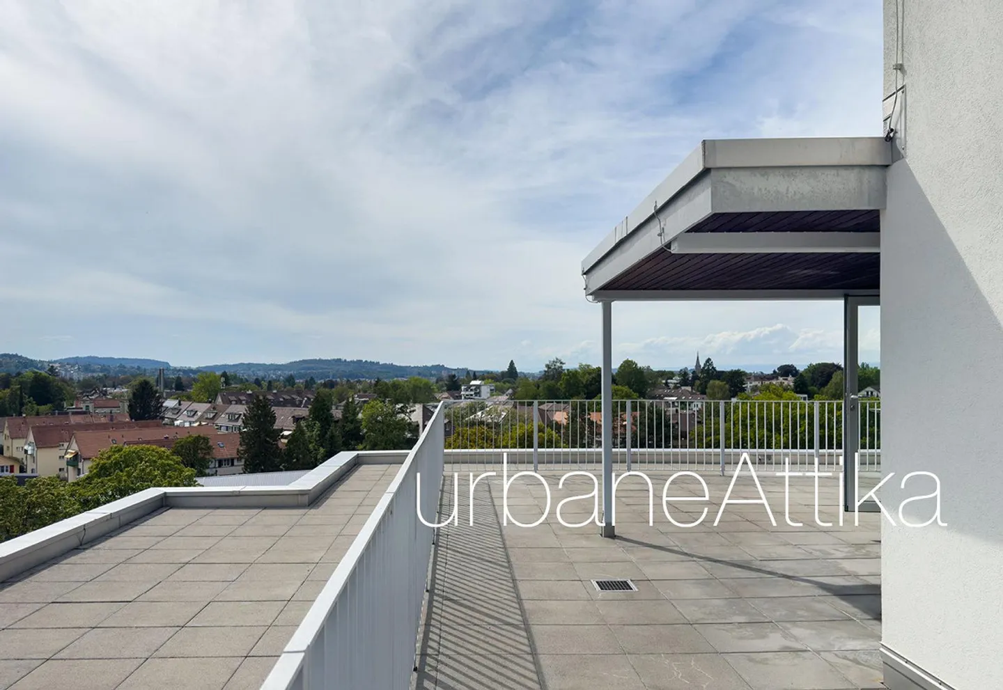 High-quality renovated penthouse apartment with fantastic views - Photo 1 of 17