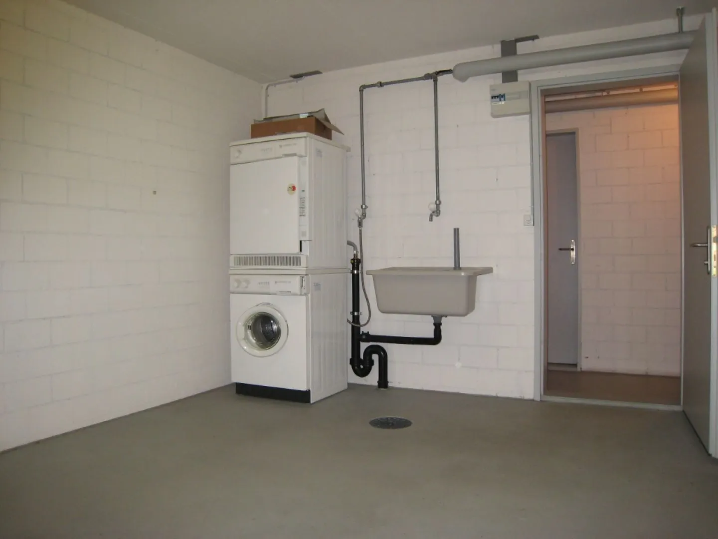4½-Room Apartment in a Quiet Neighborhood, Near Bern - Photo 7 of 9