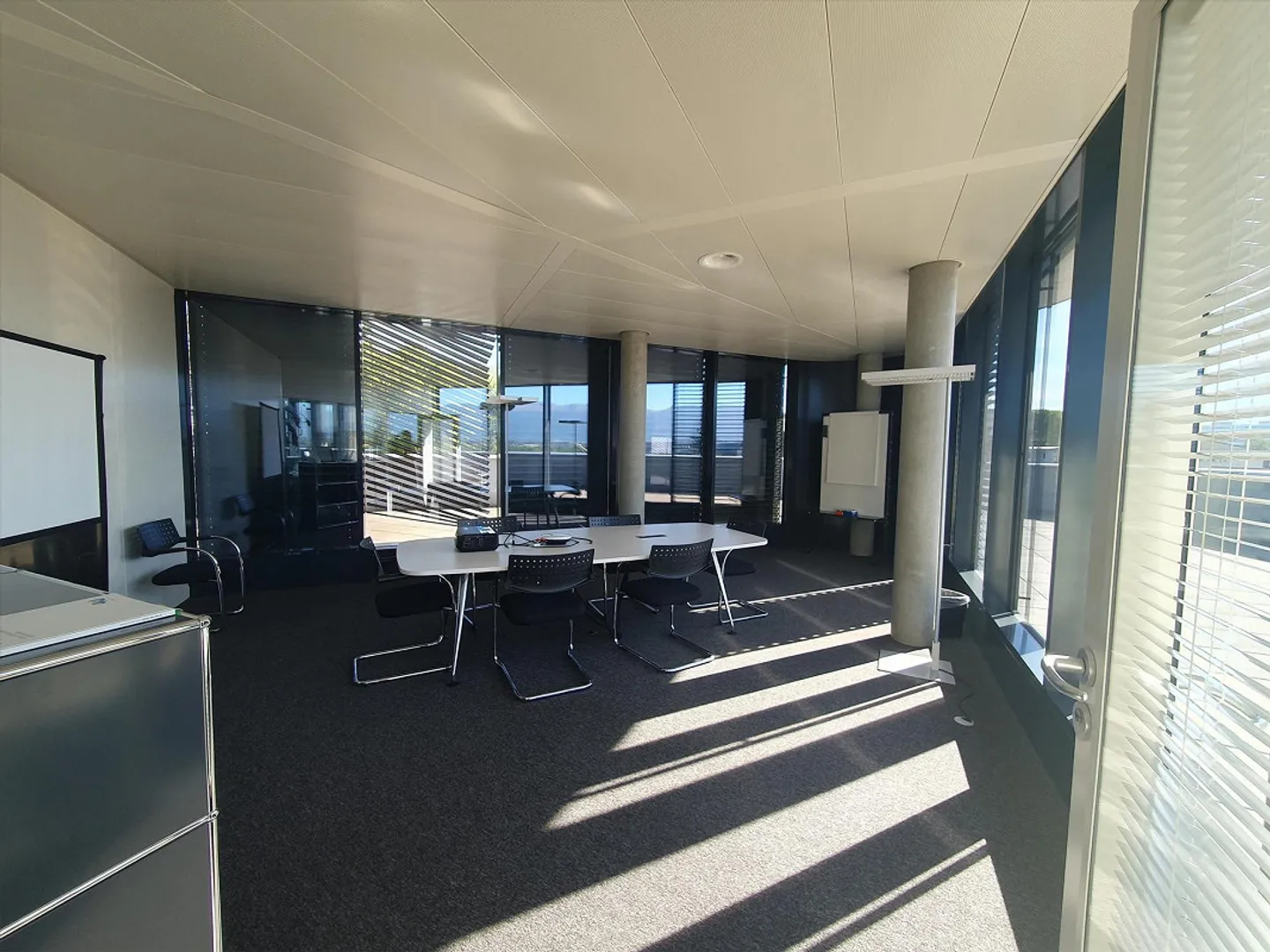 Superbo spazio per uffici di 194 m2 con terrazza - Foto 4 di 12