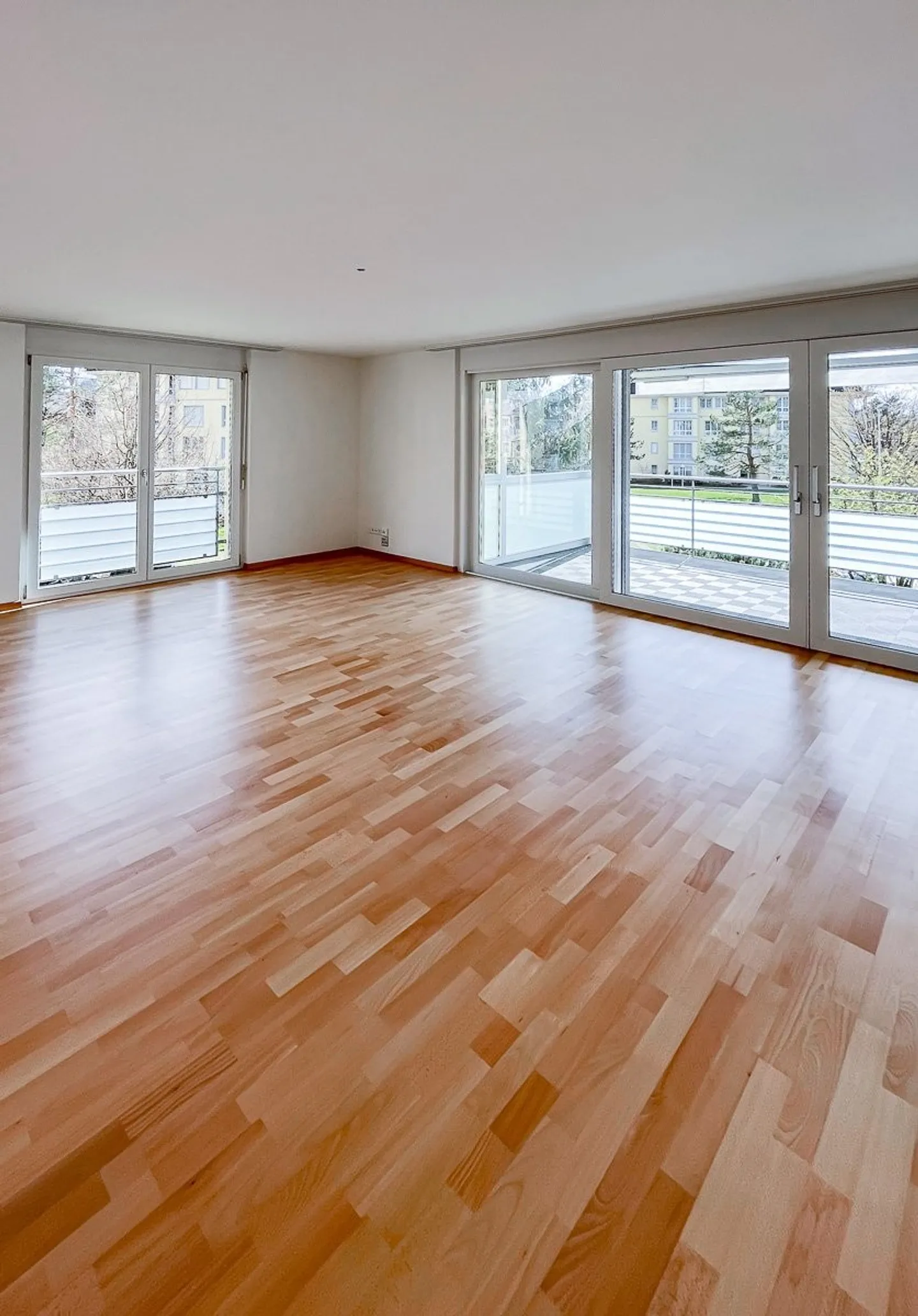 3.5 Room Apartment on the 2nd Floor with Private Laundry Room - Photo 3 of 8