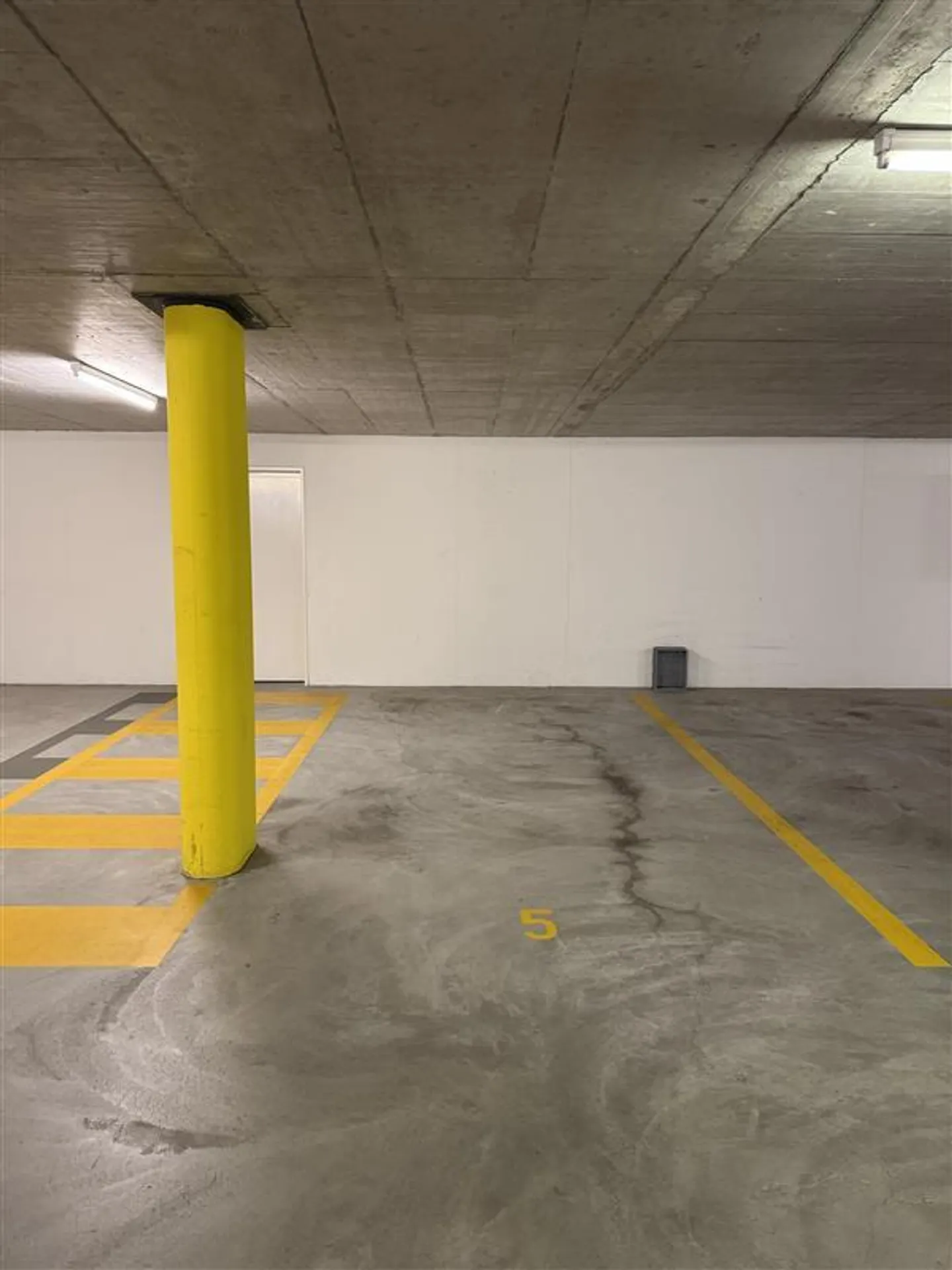 Moderno appartamento di 4,5 stanze con balcone/giardino d'inverno riscaldato - Foto 14 di 15