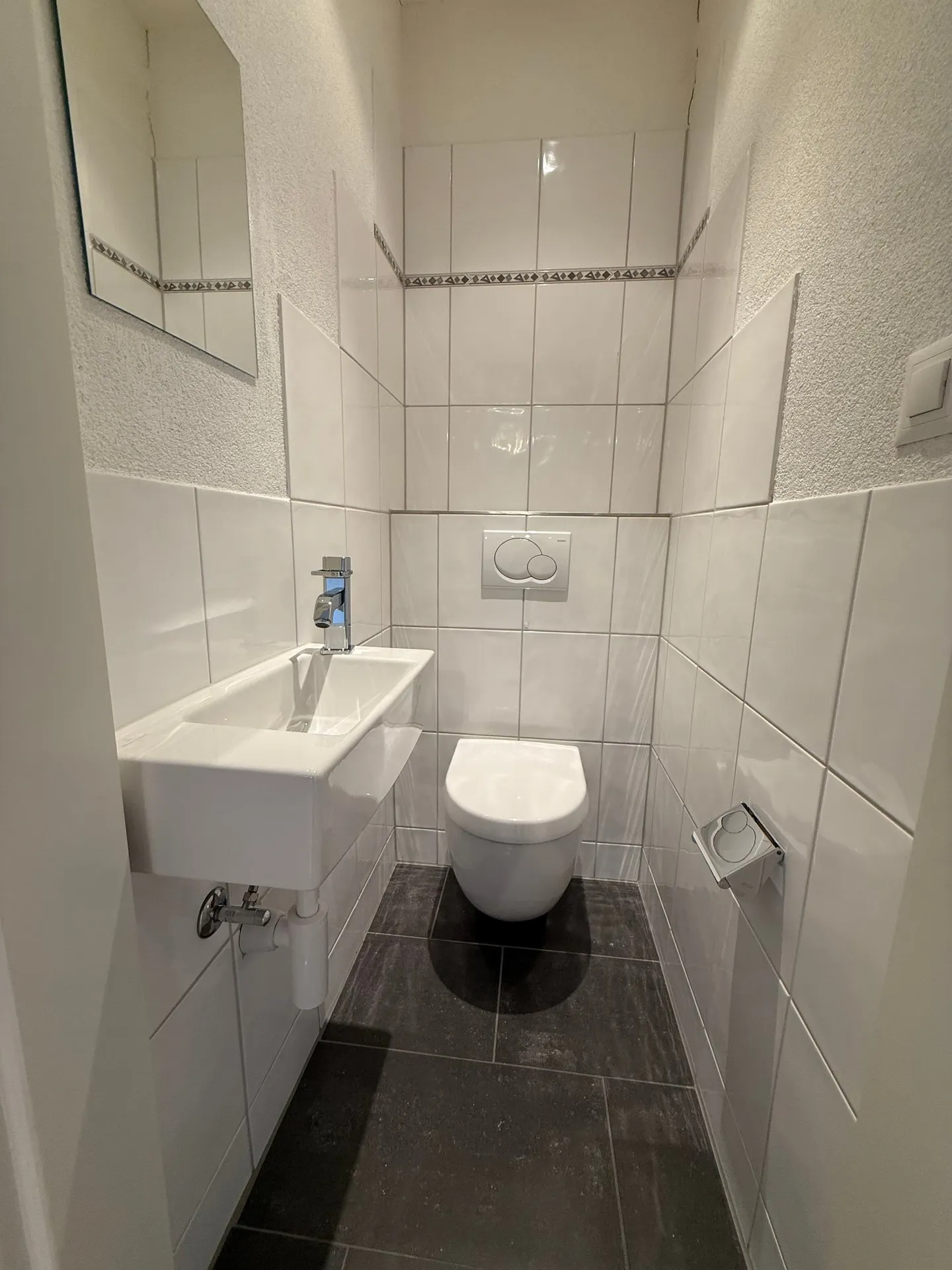 Appartamento attico elegante di 3,5 stanze con balcone a Basilea - Foto 15 di 21