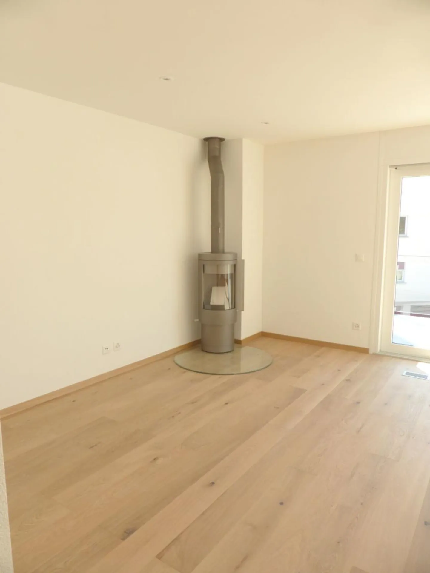 Appartement spacieux 4,5 pièces - Photo 8 sur 13