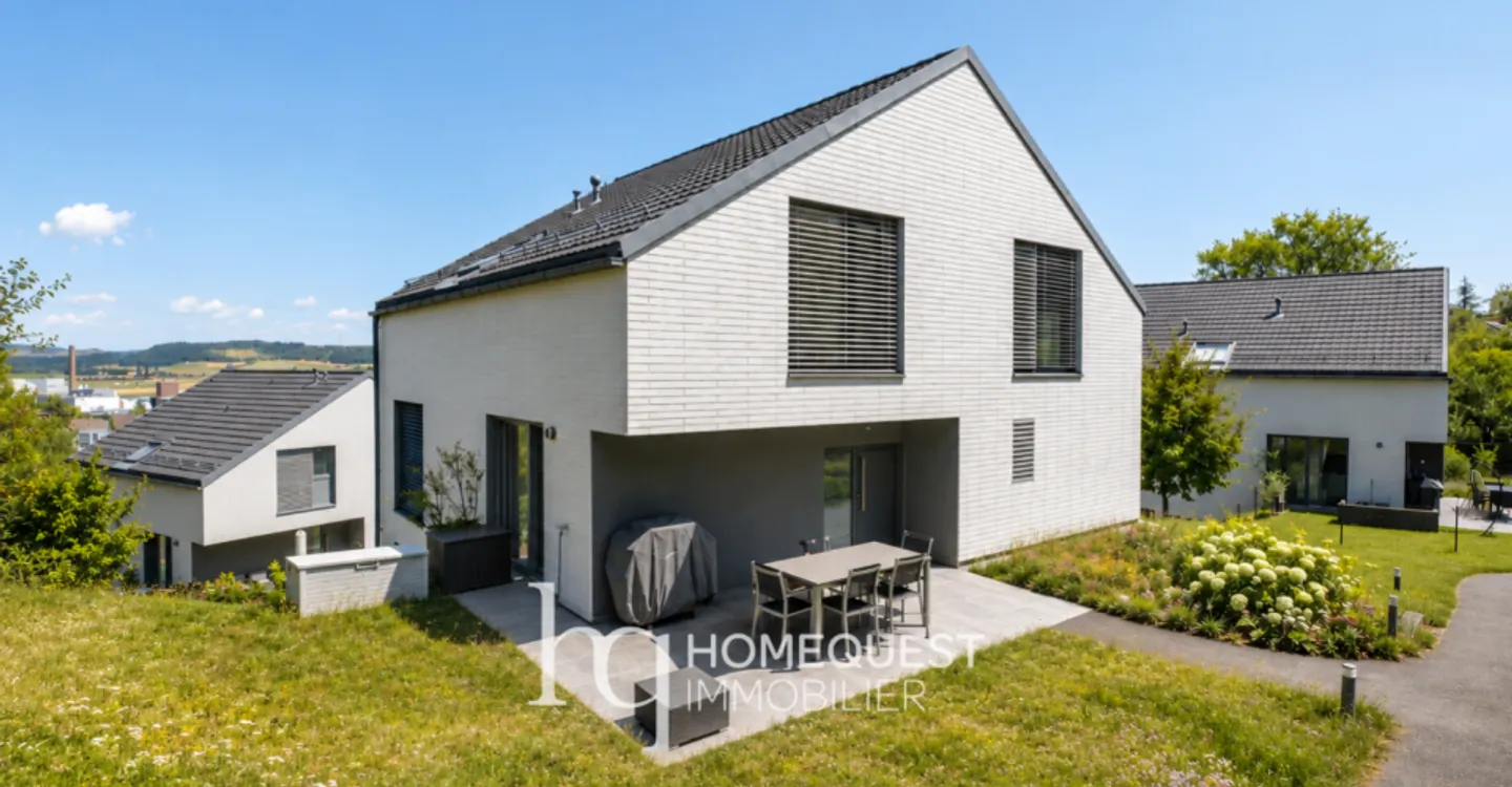 A contemporary twin house, bright and particularly versatile - Photo 2 of 10