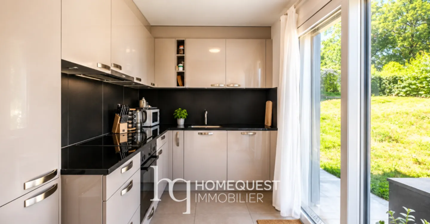 A contemporary twin house, bright and particularly versatile - Photo 6 of 10