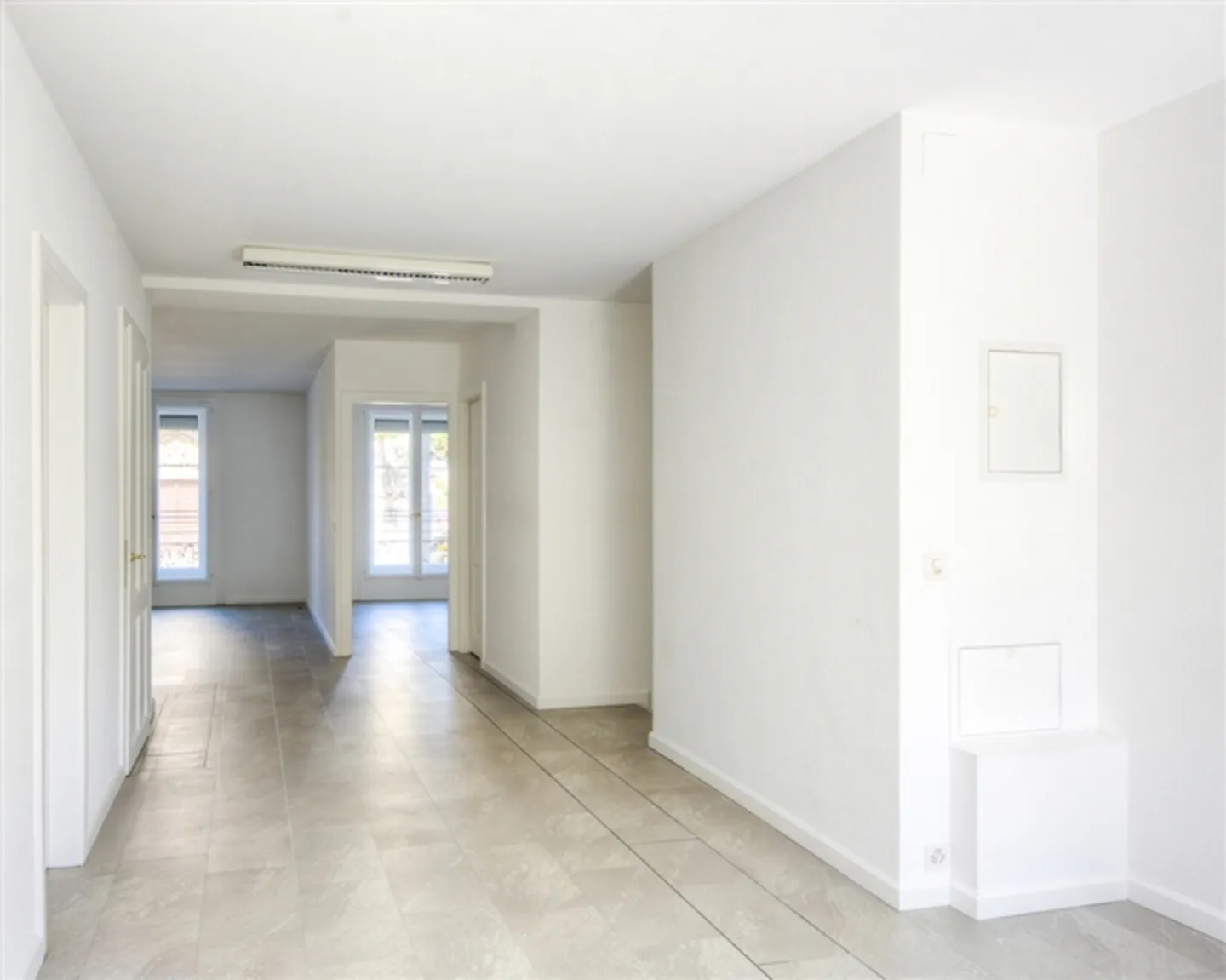 Uffici di 90m2 in Place de Cornavin - Foto 2 di 5