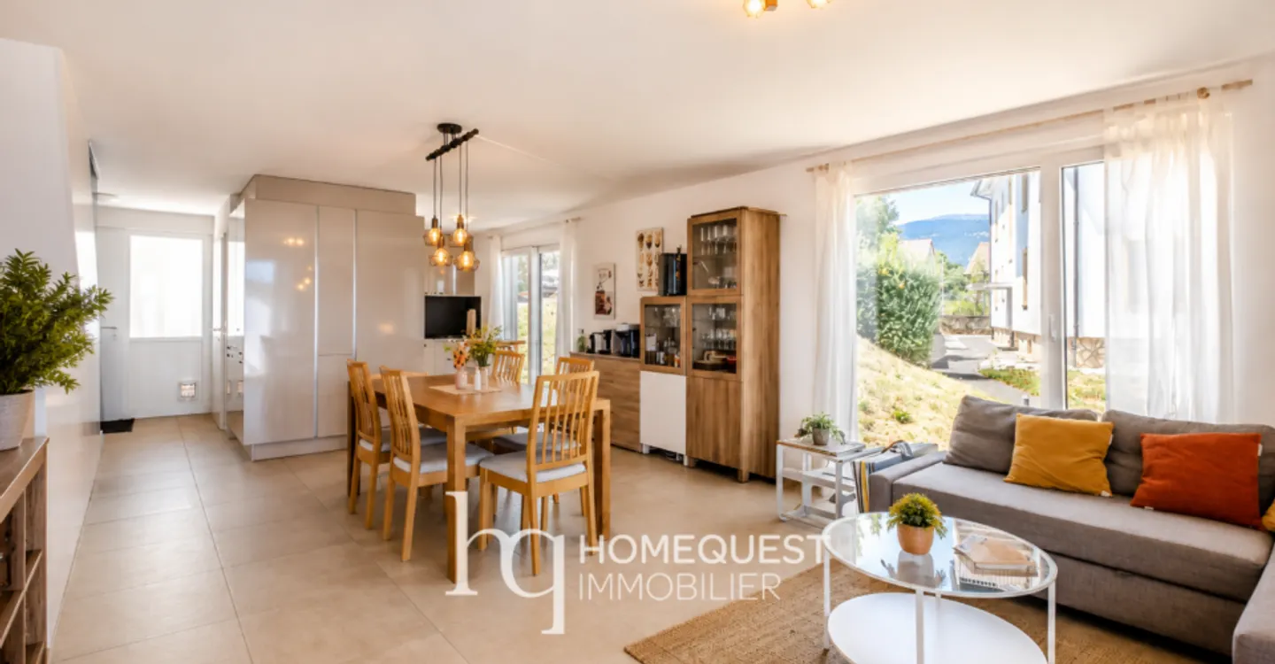 A contemporary twin house, bright and particularly versatile - Photo 4 of 10