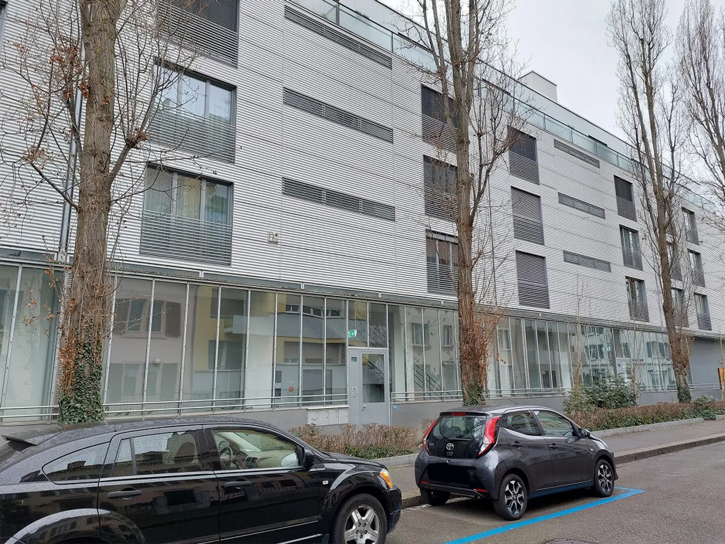 Appartamento moderno 5.5 stanze - Foto 1 di 10