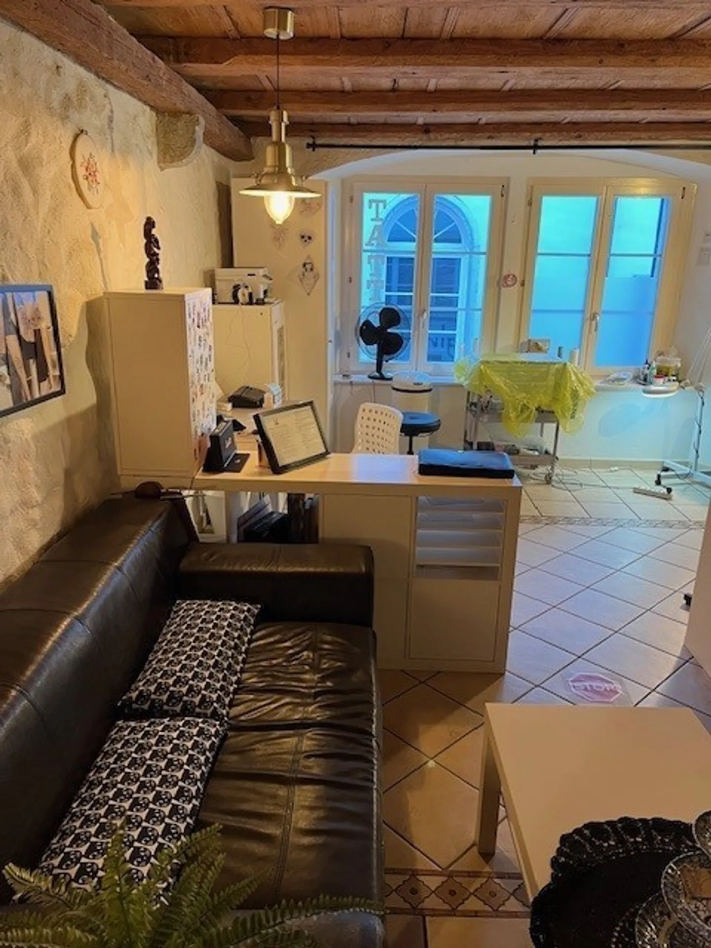 Charming 1-room apartment in the heart of the old town - Photo 2 of 7