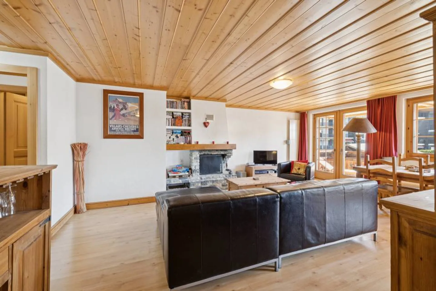 Villars, privileged location 3.5p with charm, large balcony, beautiful - Photo 4 of 13