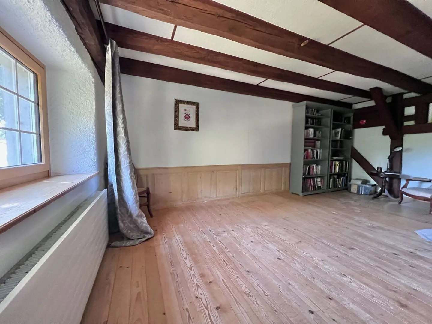 4.5 Room House - Photo 9 of 13