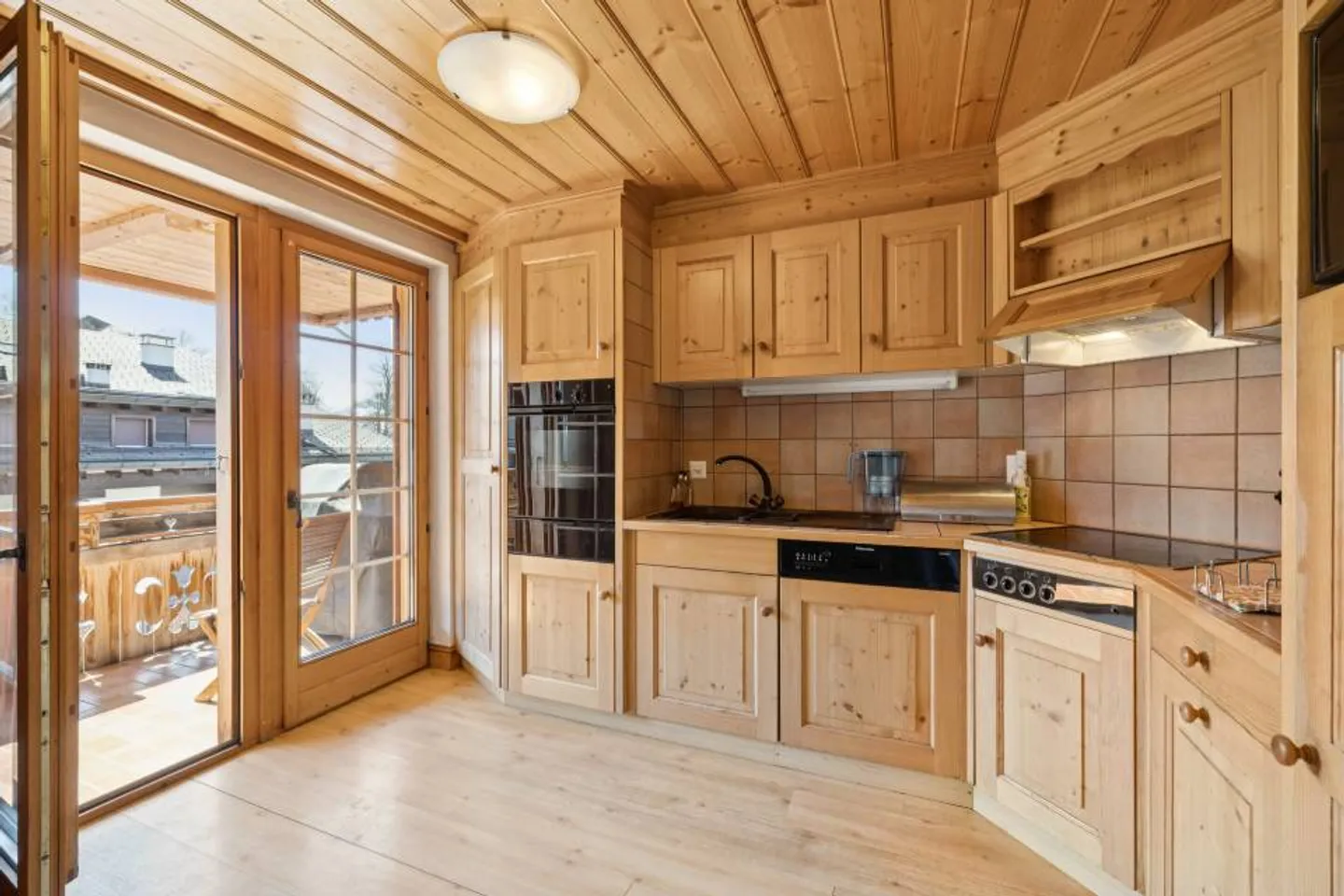 Villars, privileged location 3.5p with charm, large balcony, beautiful - Photo 7 of 13