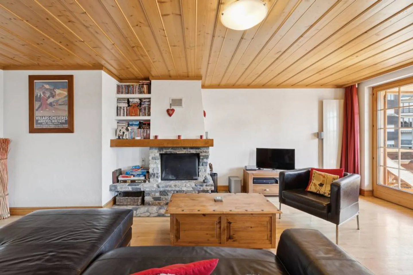 Villars, privileged location 3.5p with charm, large balcony, beautiful - Photo 9 of 13