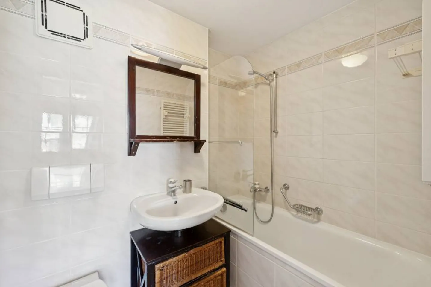 Villars, privileged location 3.5p with charm, large balcony, beautiful - Photo 13 of 13