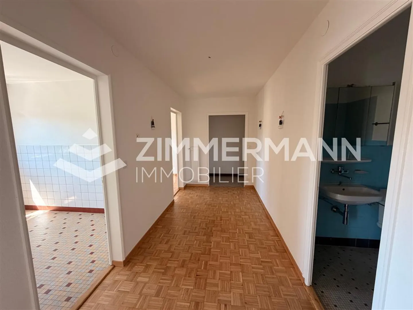 Charming 3.5 Room Apartment - Photo 2 of 12
