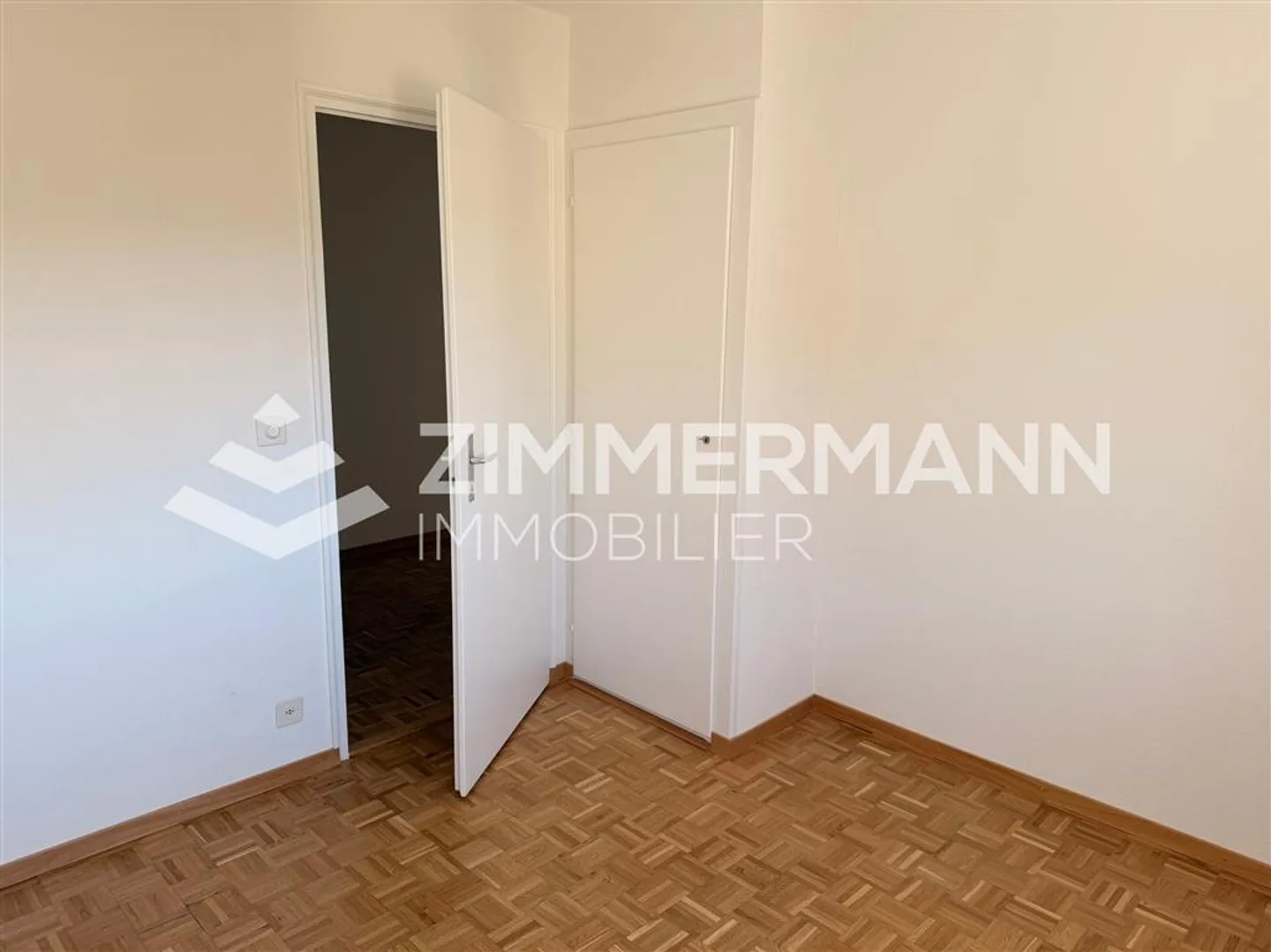 Charming 3.5 Room Apartment - Photo 5 of 12